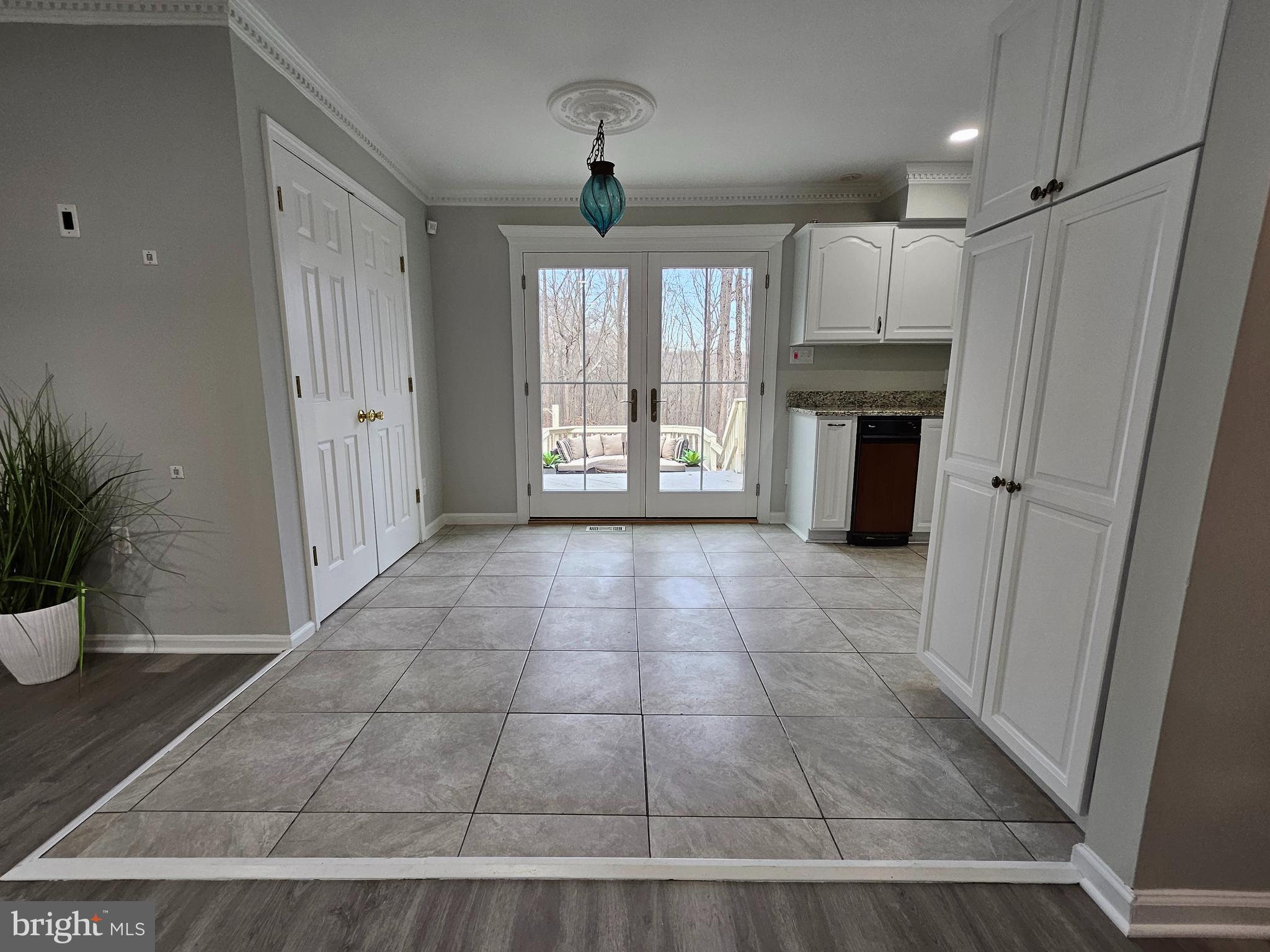 11451 Oakhurst Lane