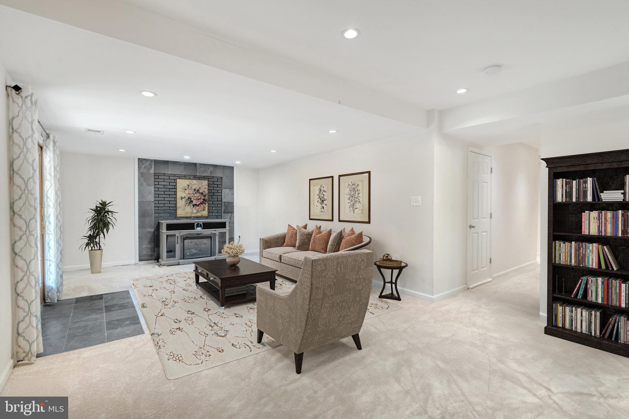 11411 Huntsman Dr