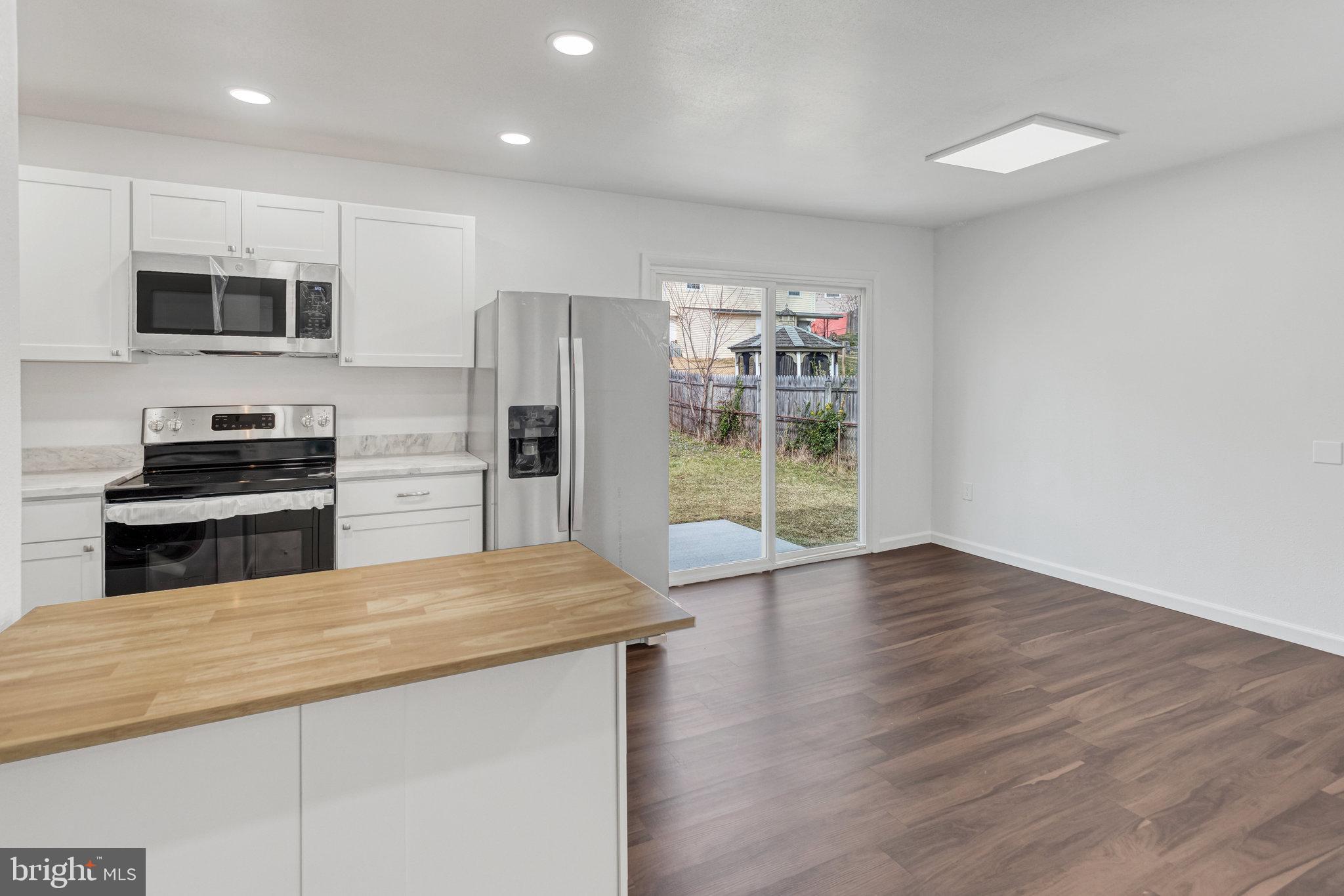 4214 Hemingway Drive