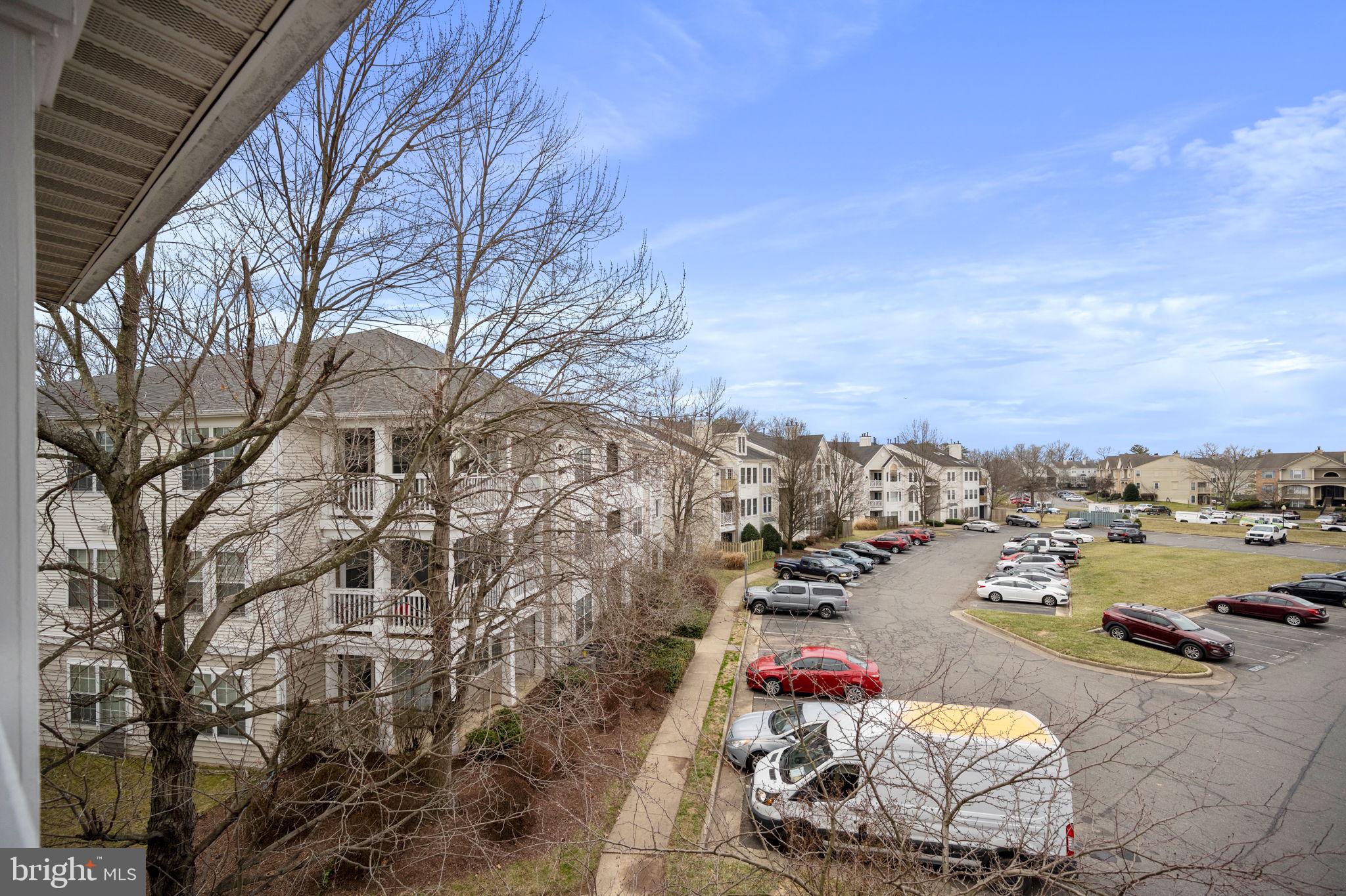8103 Lacy Drive Unit: 304