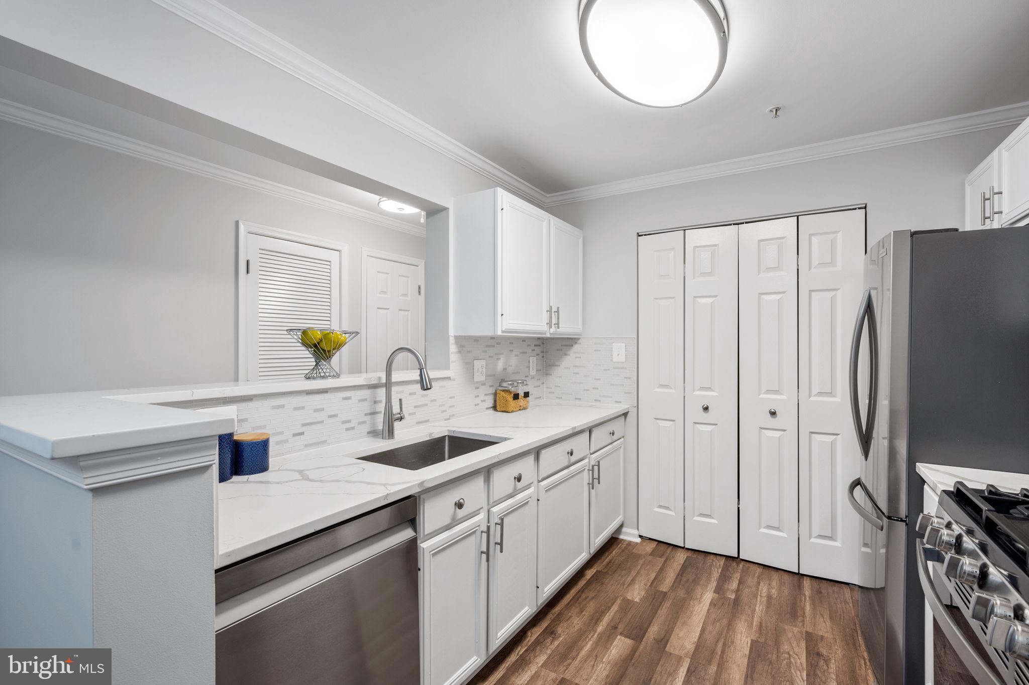 8103 Lacy Drive Unit: 304