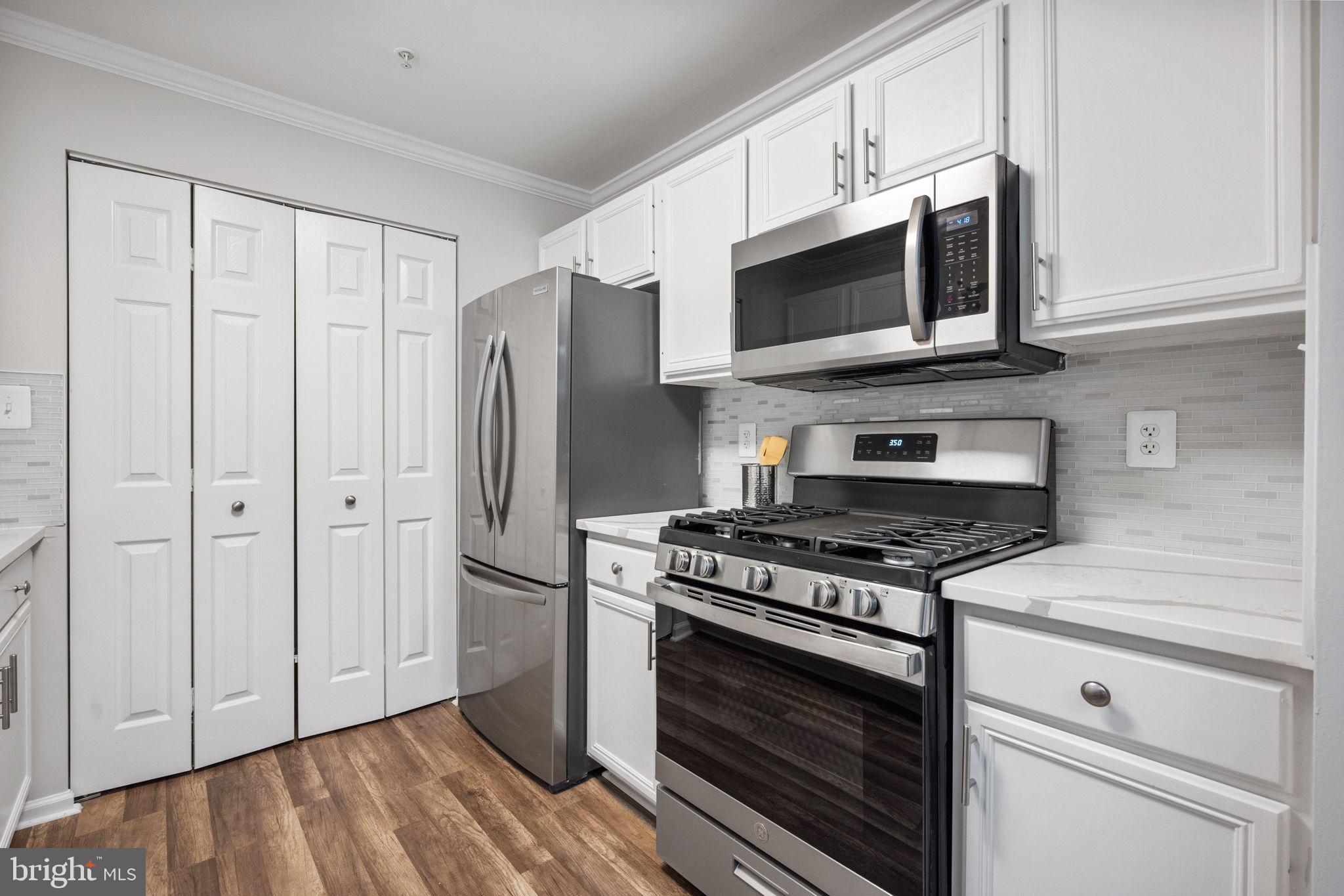 8103 Lacy Drive Unit: 304