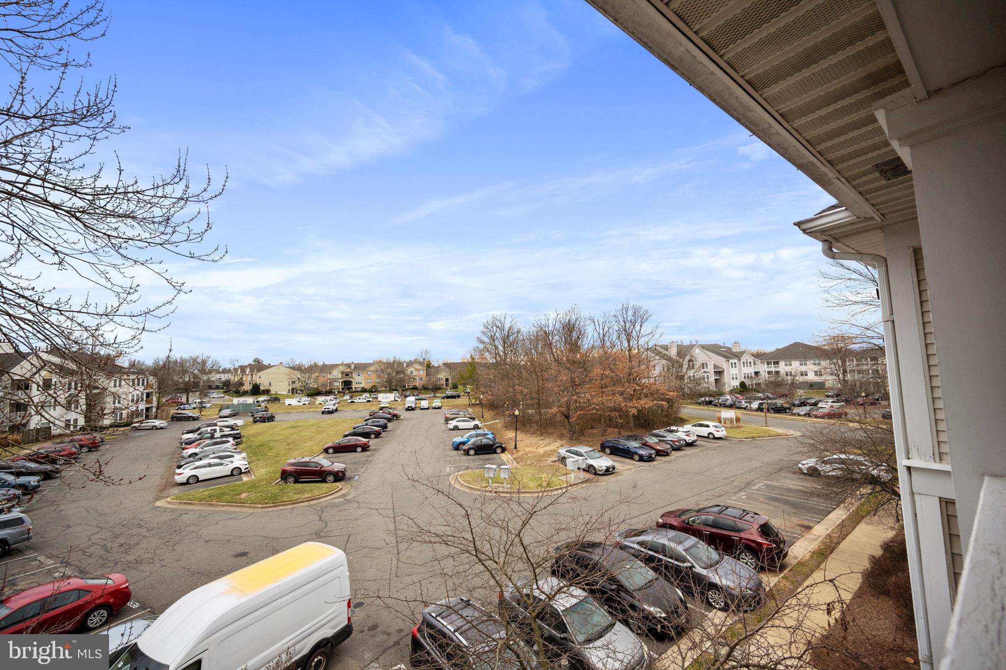 8103 Lacy Drive Unit: 304