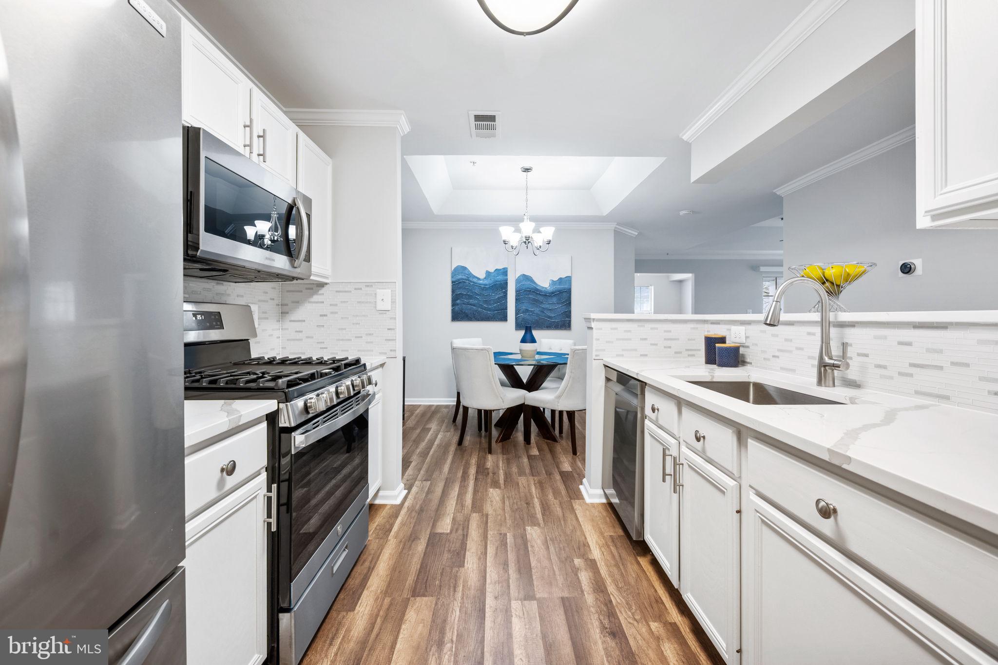 8103 Lacy Drive Unit: 304