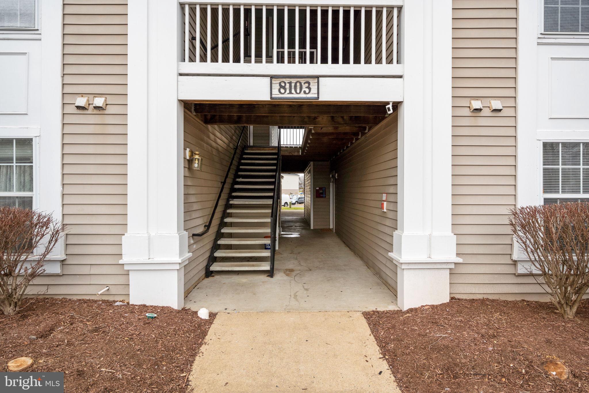 8103 Lacy Drive Unit: 304