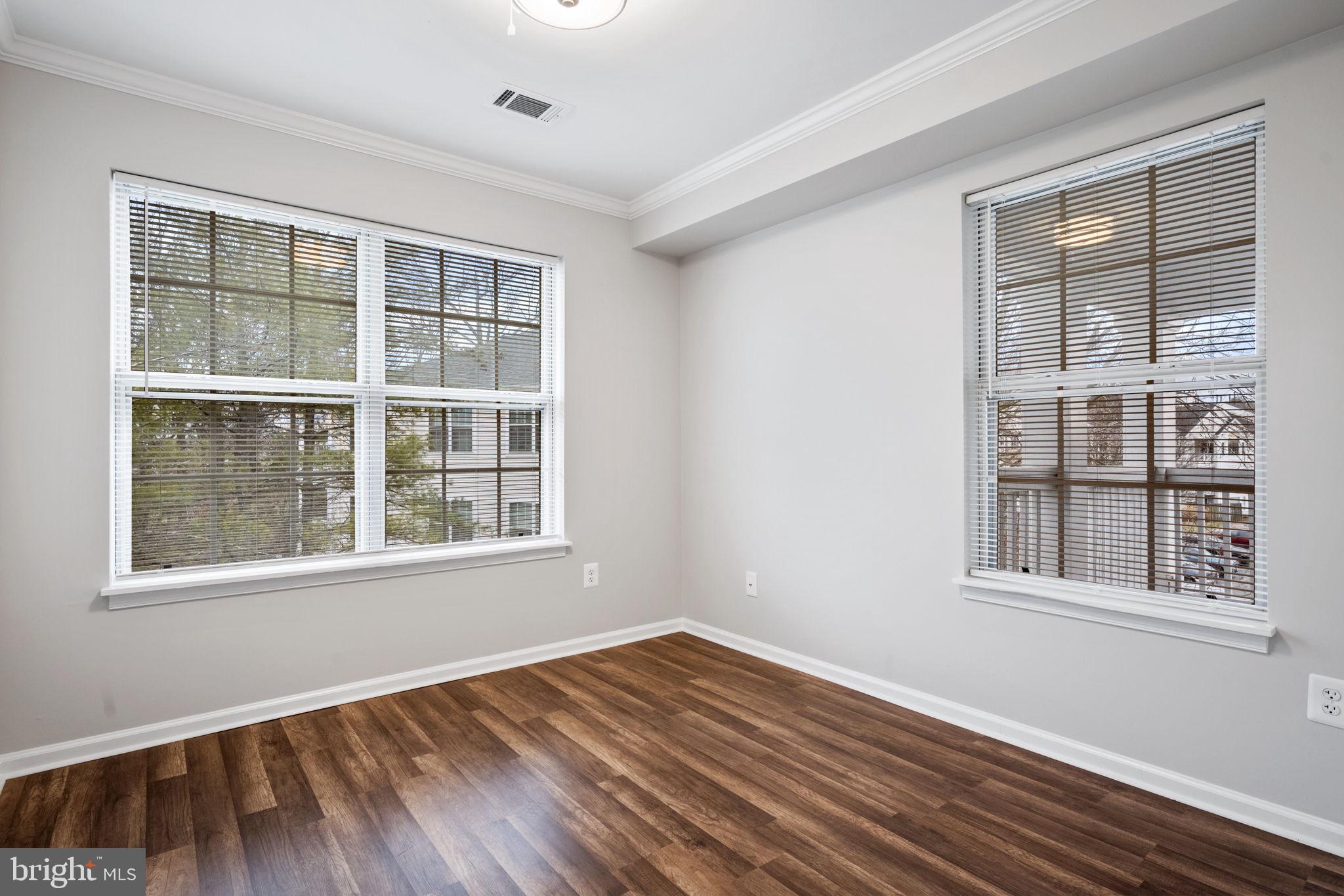 8103 Lacy Drive Unit: 304