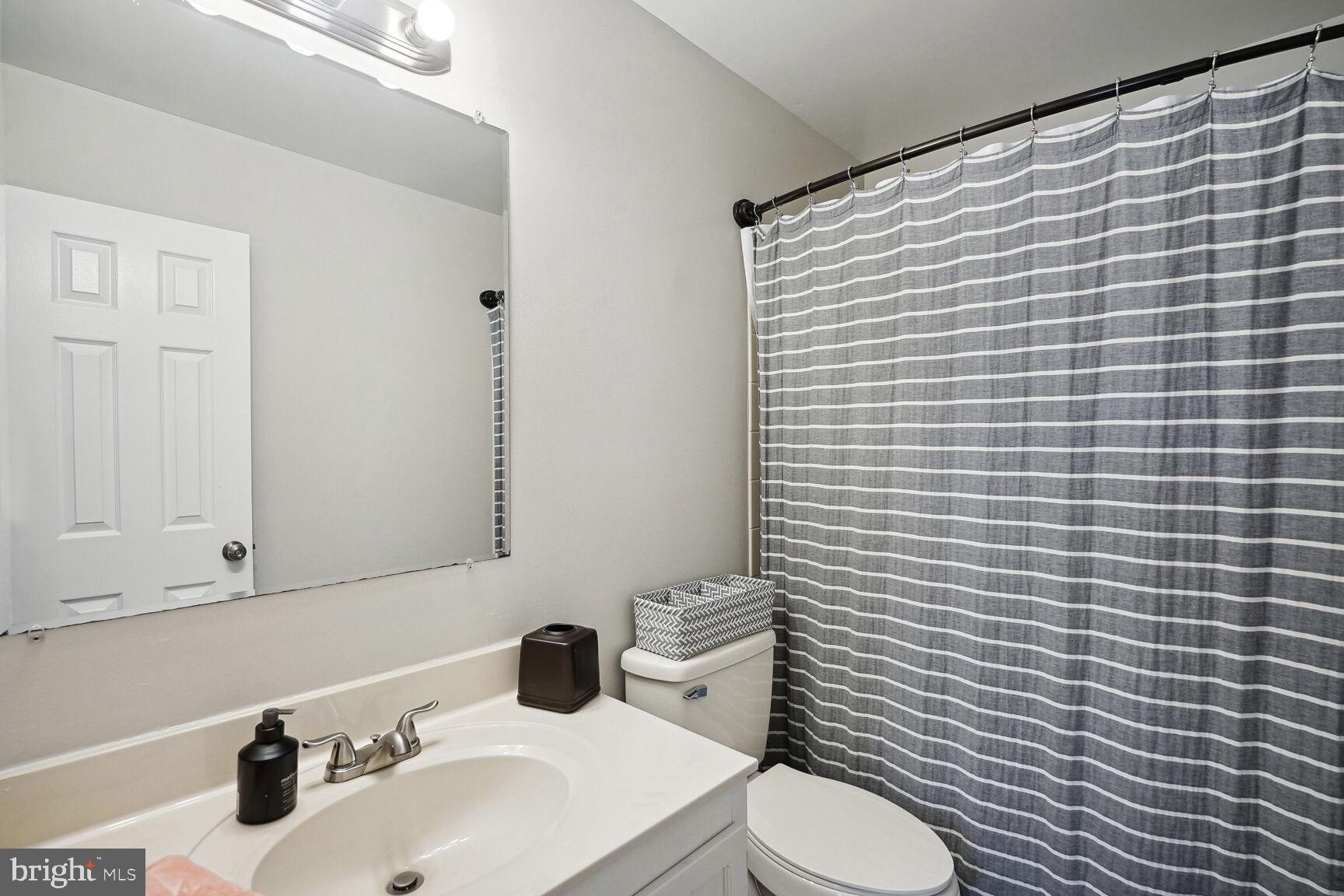 4330 Jonathan Ct