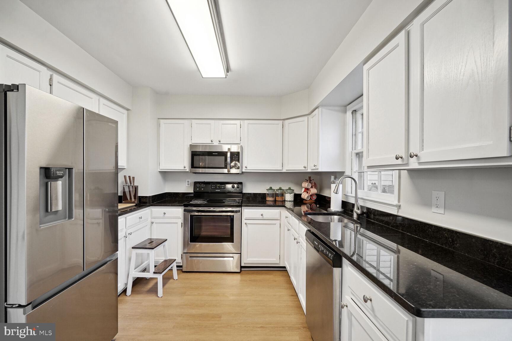 4330 Jonathan Ct