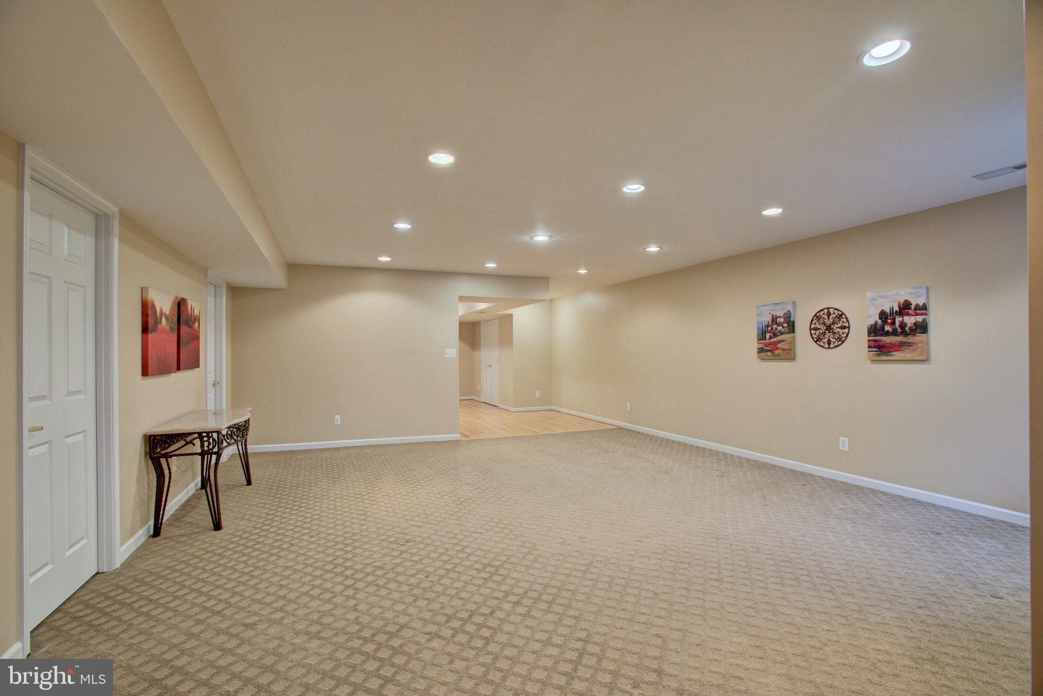 6540 Alderwood Way