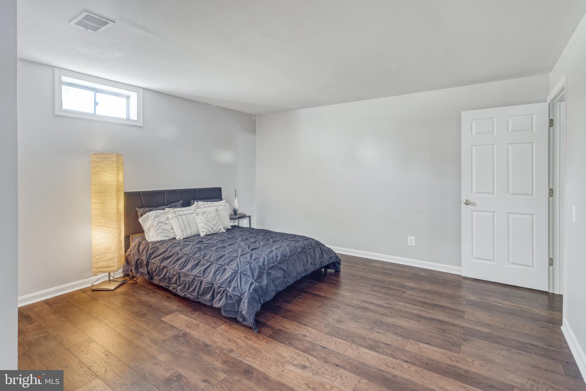 14936 Honey Locust Ct