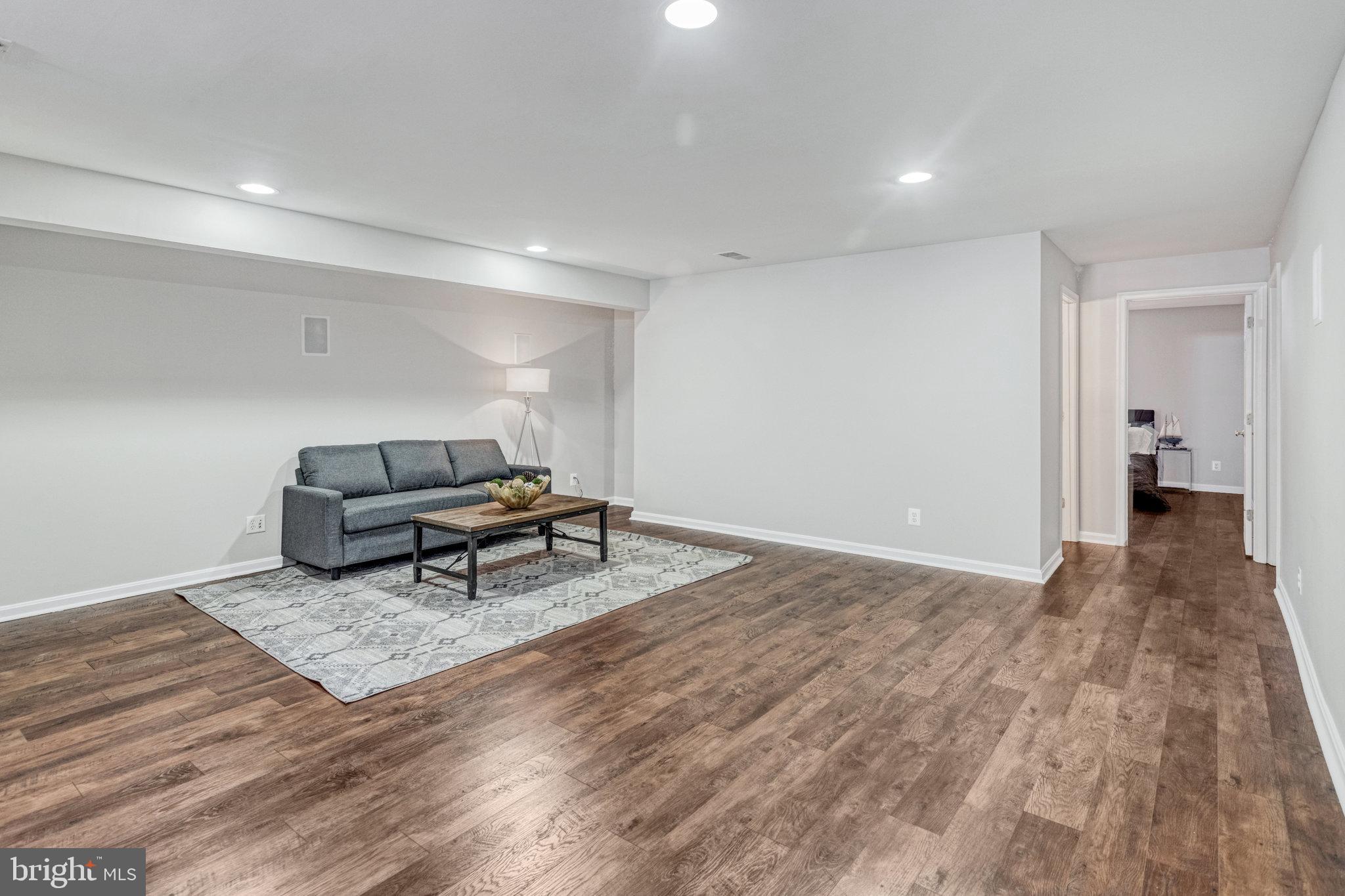 14936 Honey Locust Ct