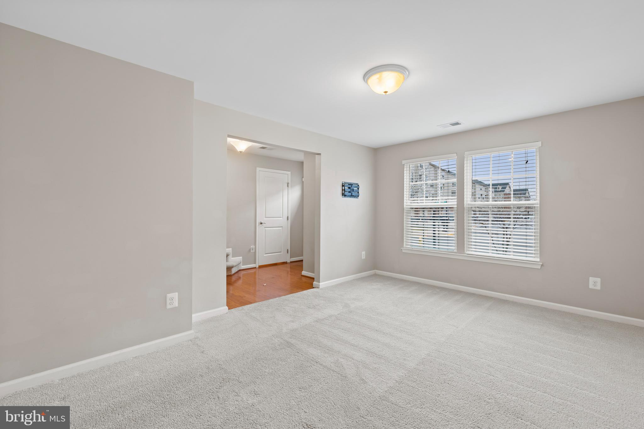 13555 Handel Pl