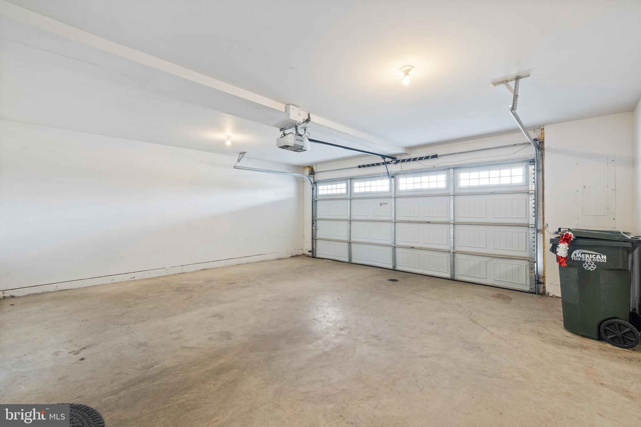 13555 Handel Pl