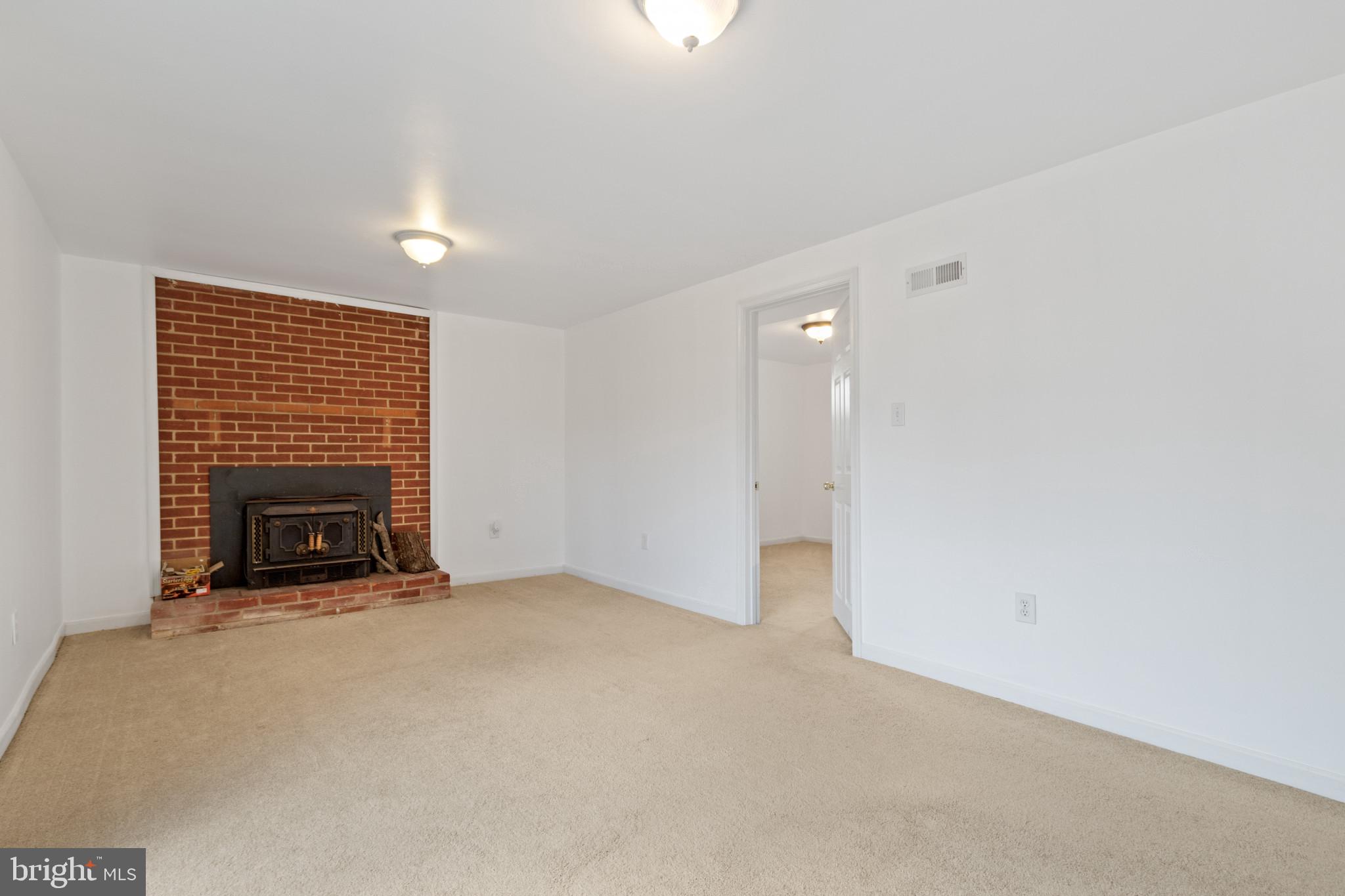 9936 Portsmouth Rd