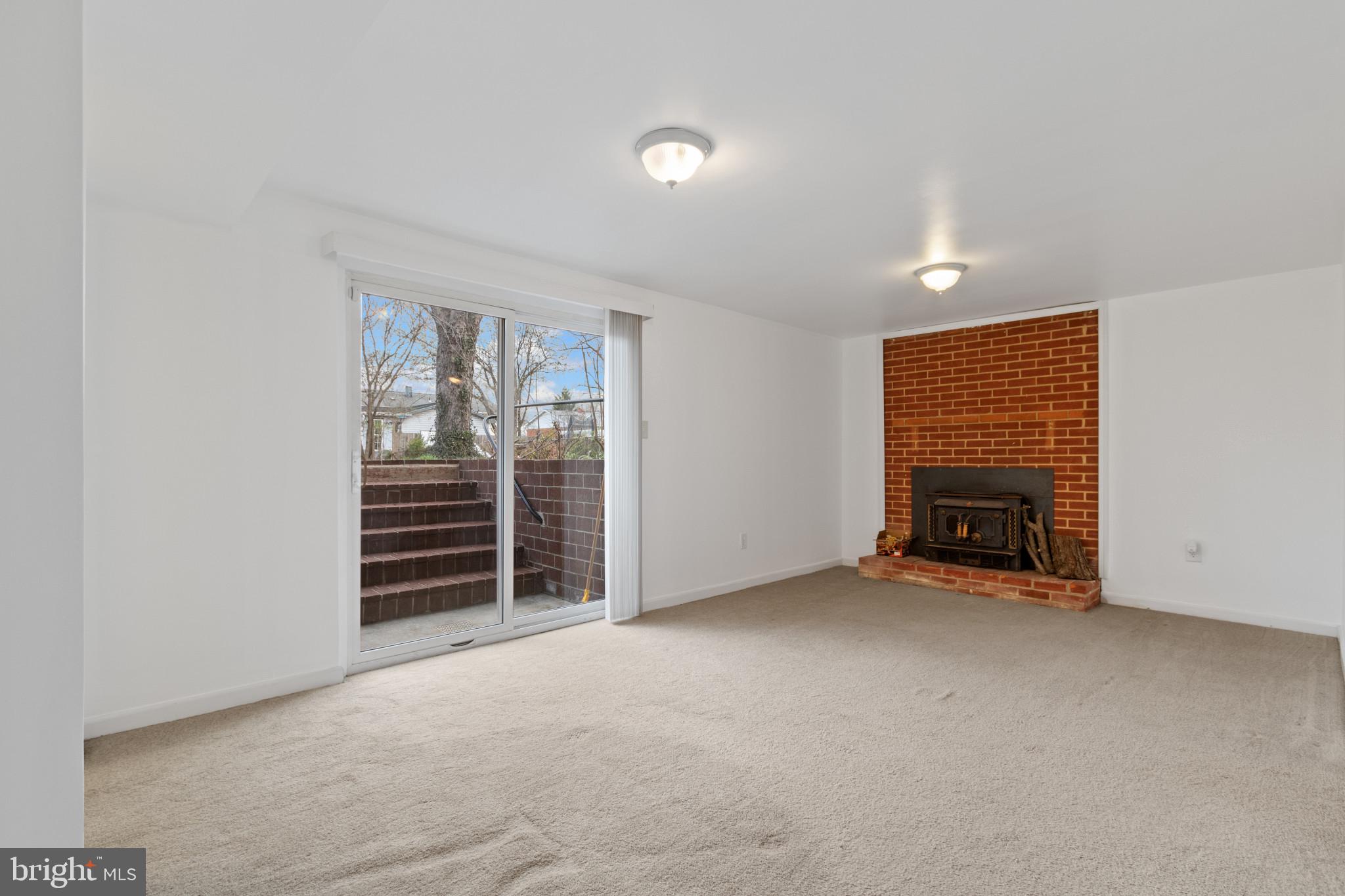 9936 Portsmouth Rd