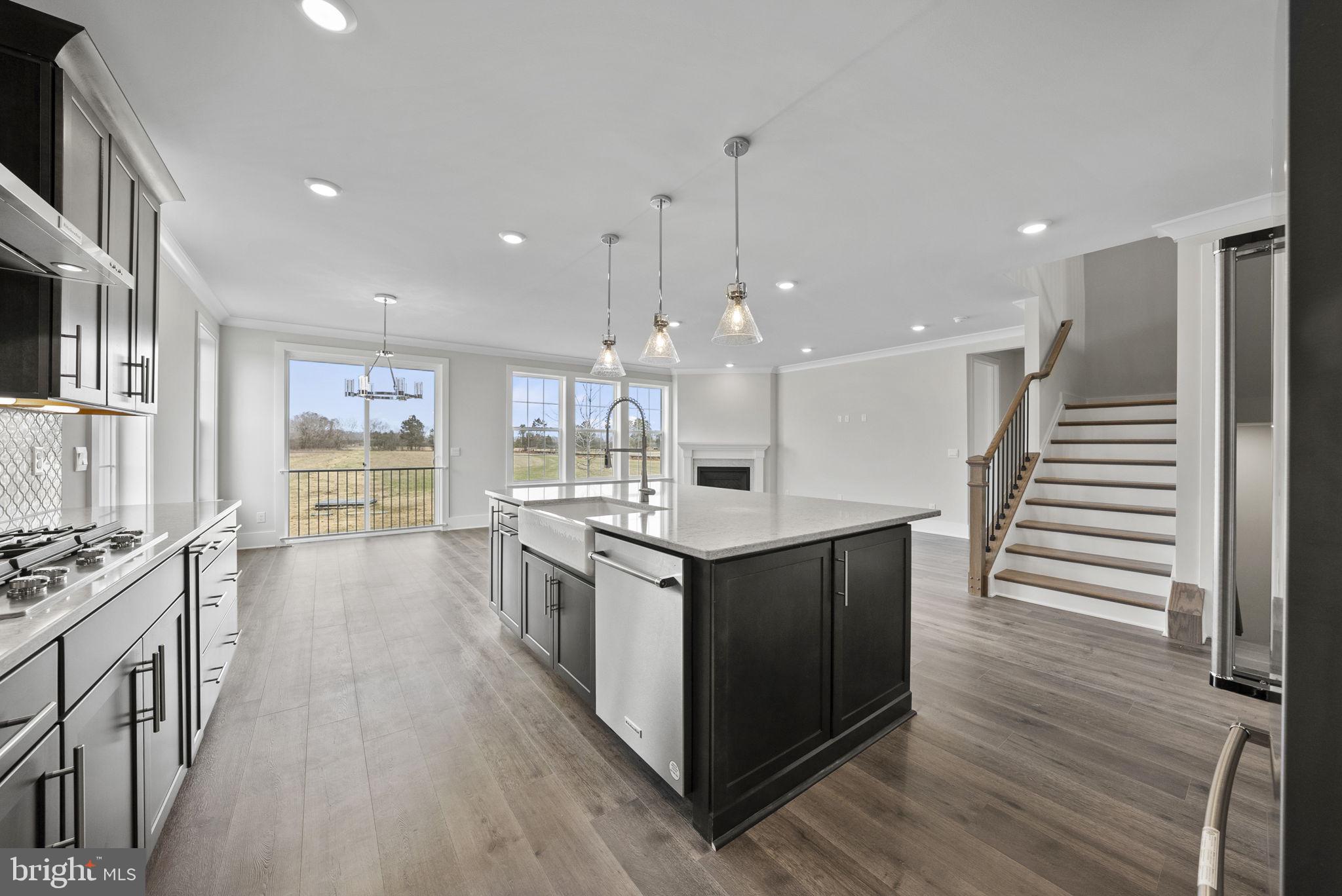 12120 Parkgate Dr