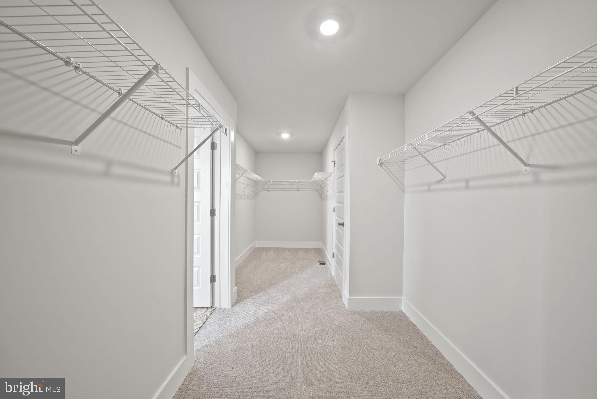 12120 Parkgate Dr