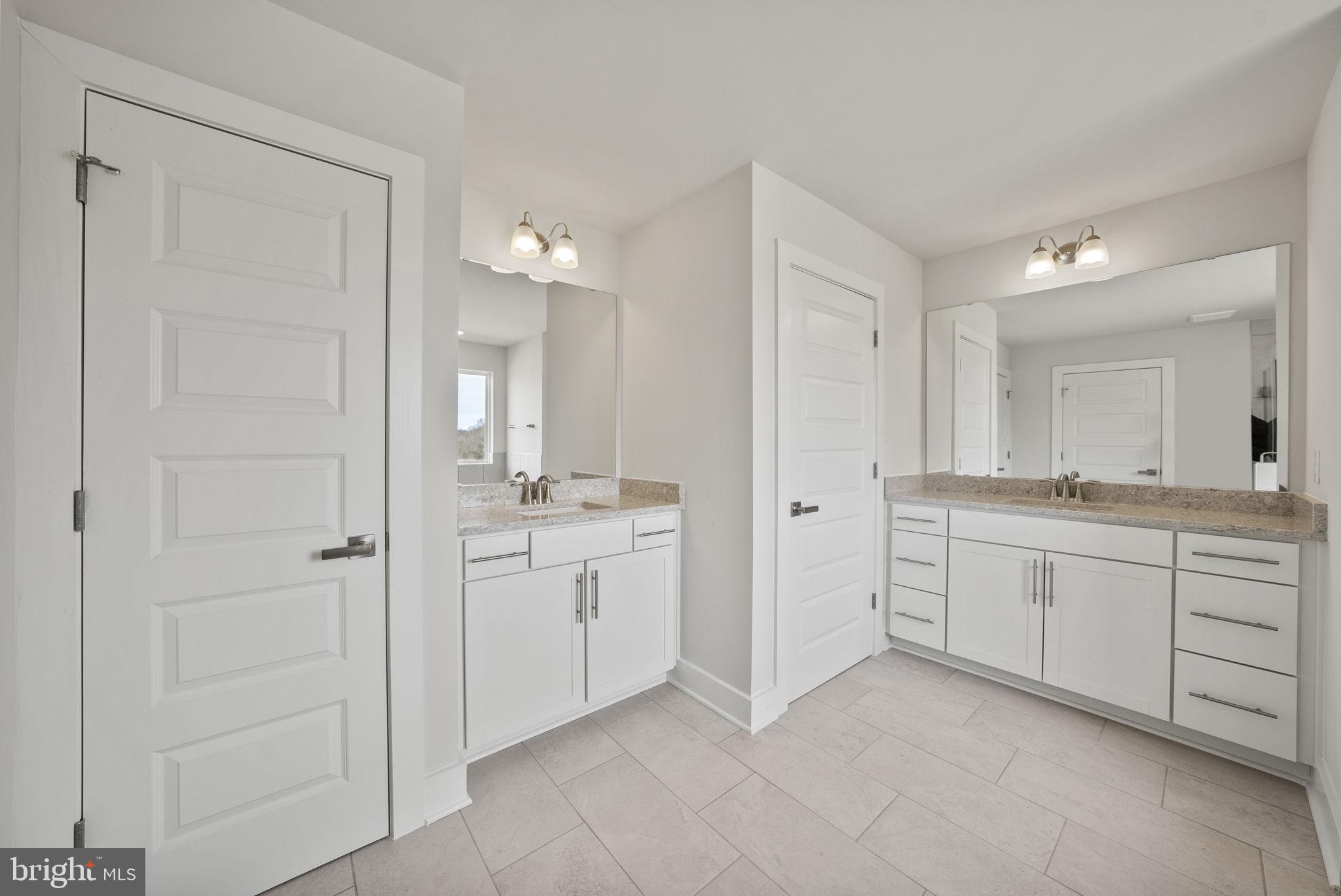 12120 Parkgate Dr