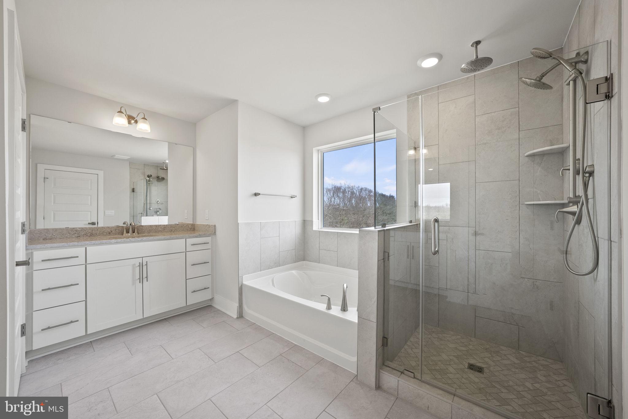 12120 Parkgate Dr