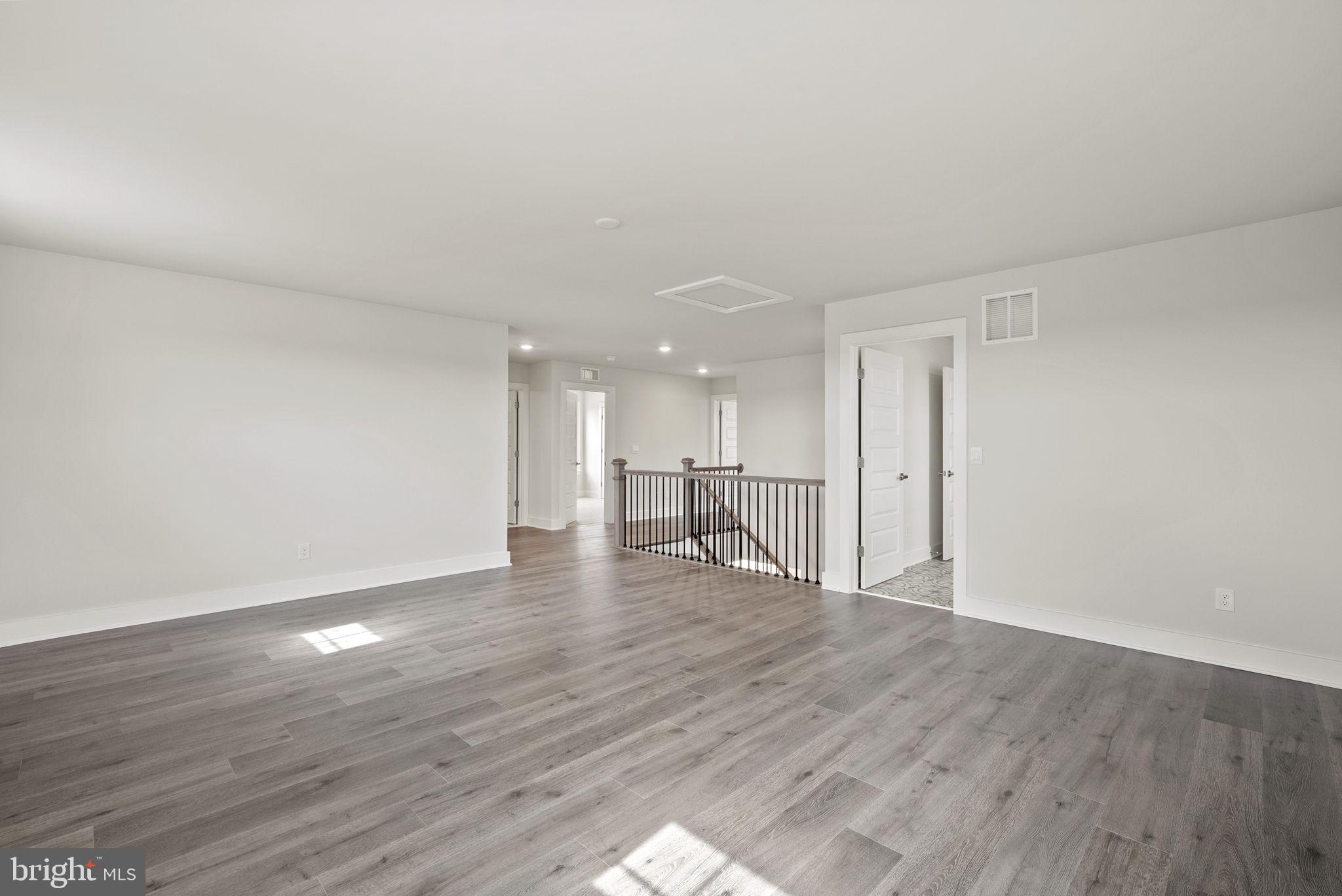 12120 Parkgate Dr