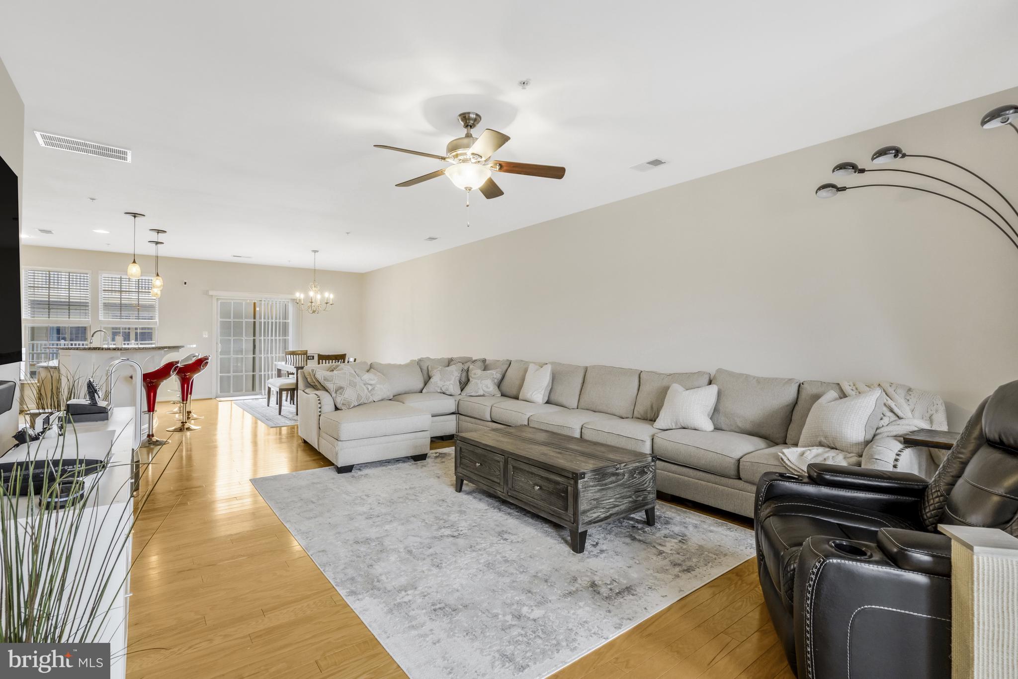 7939 Crescent Park Dr