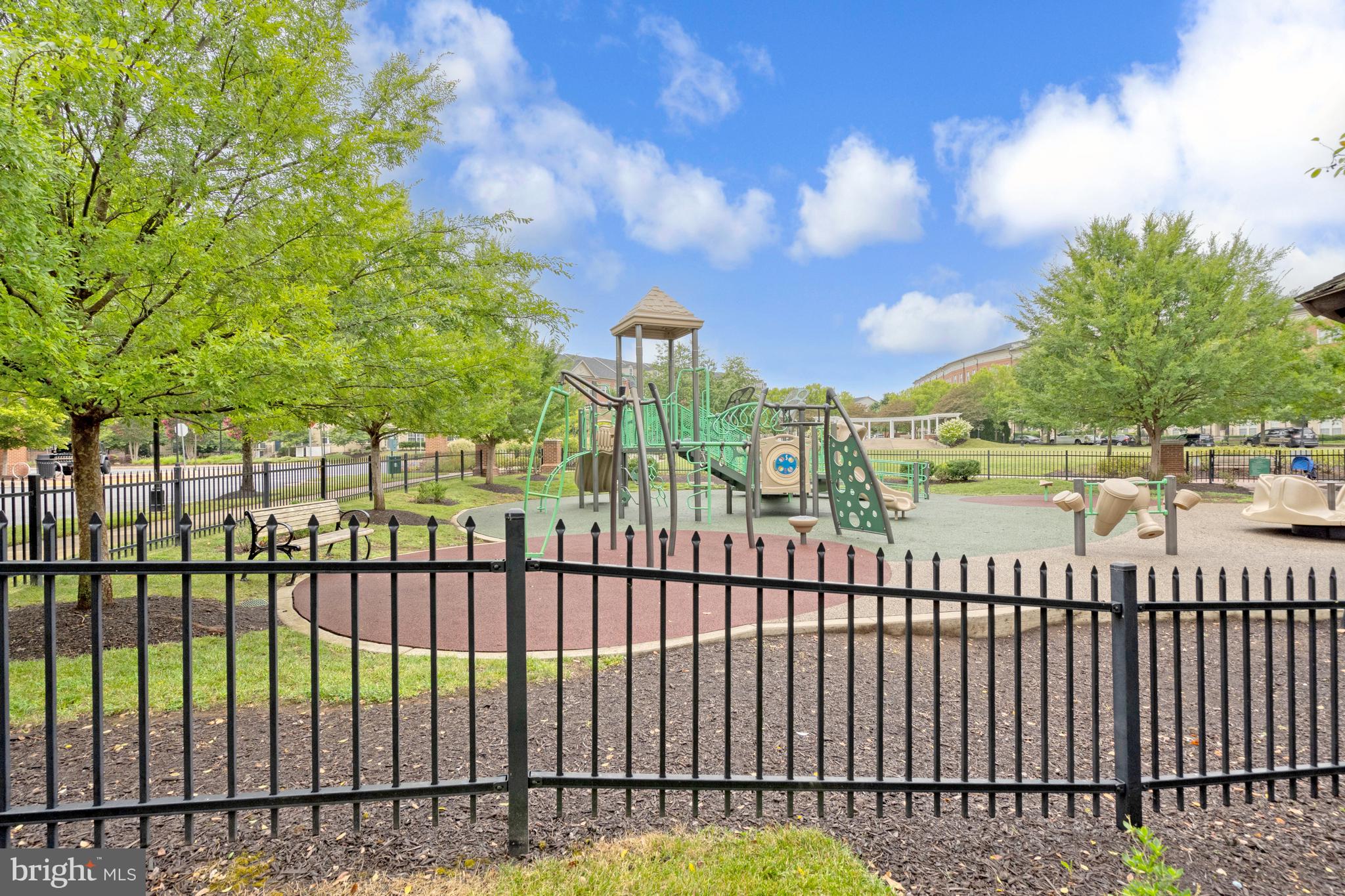 7939 Crescent Park Dr