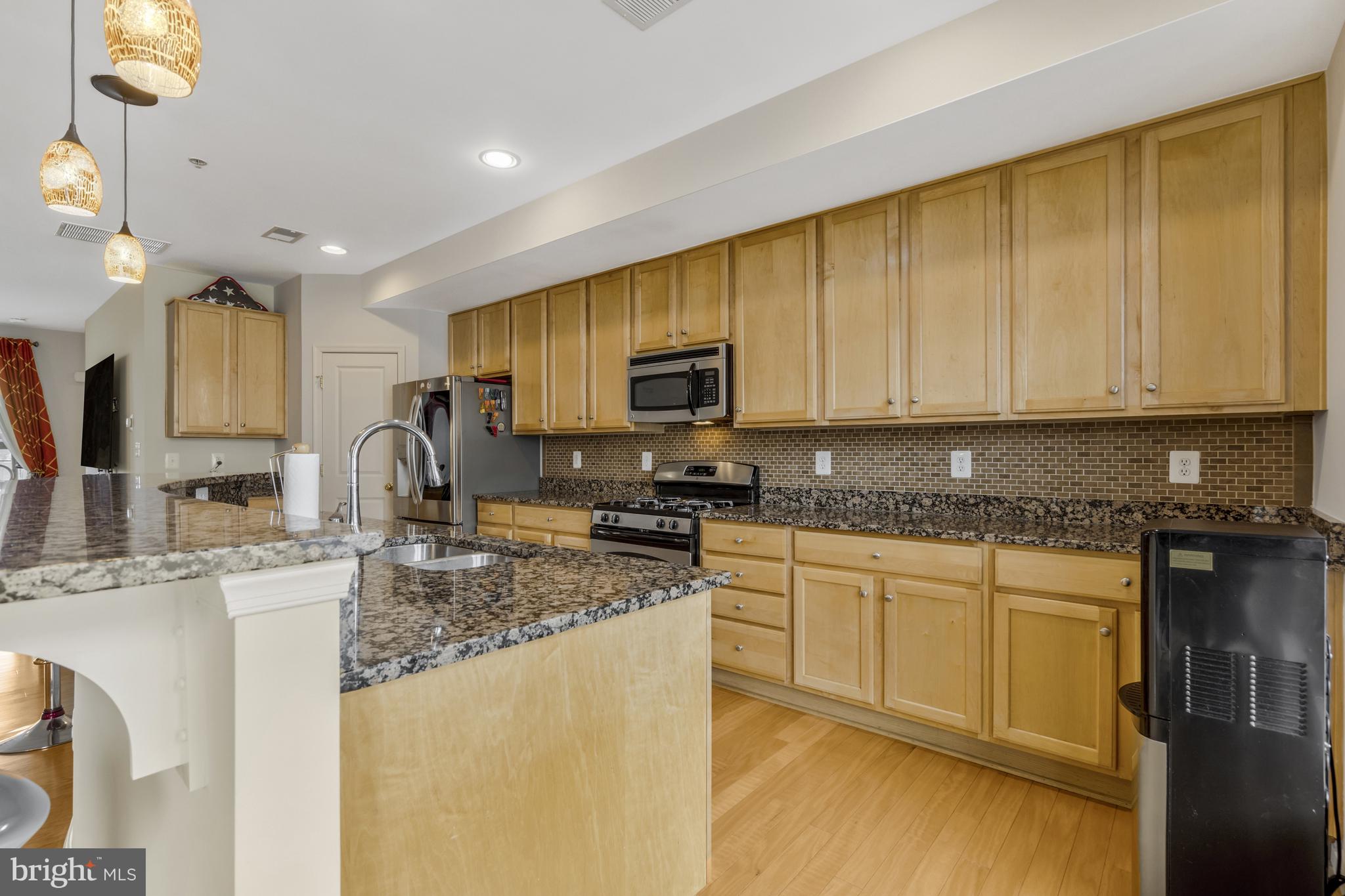 7939 Crescent Park Dr