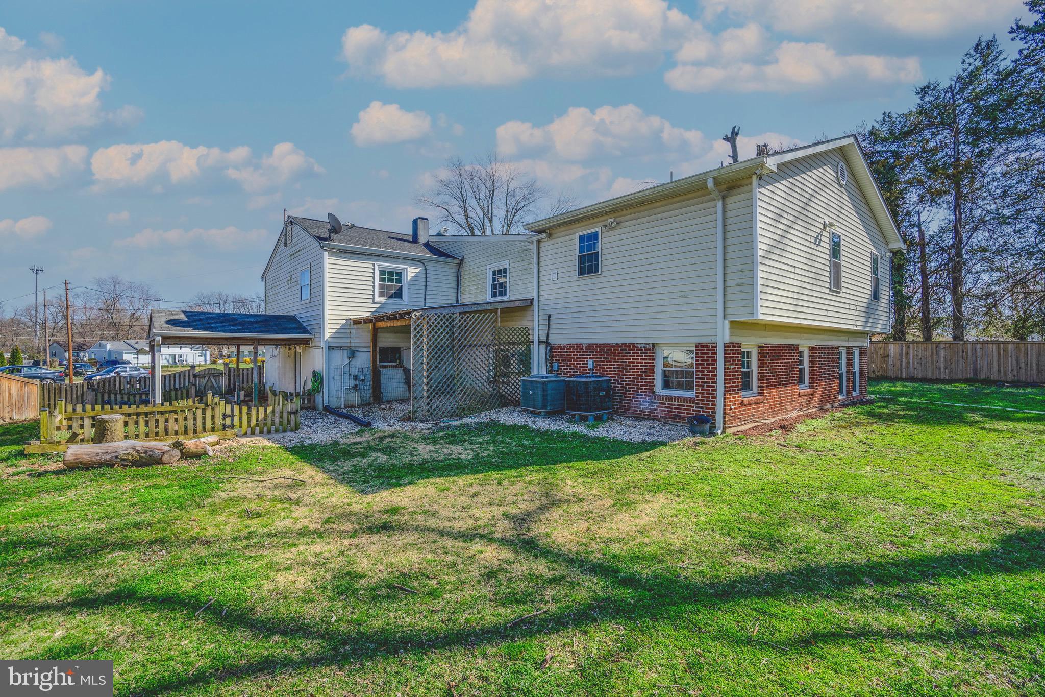 1206 Riggs Ct