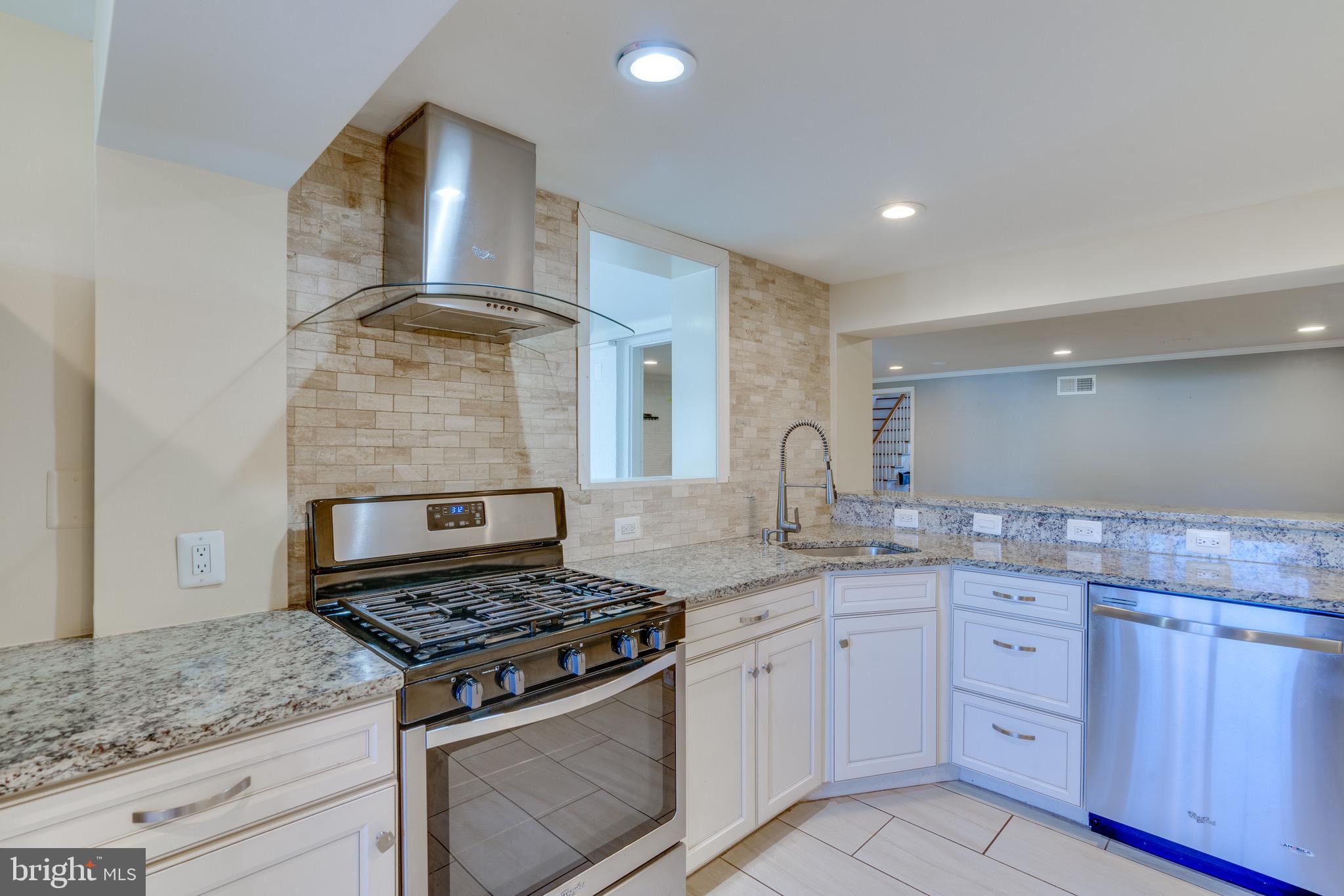 1206 Riggs Ct