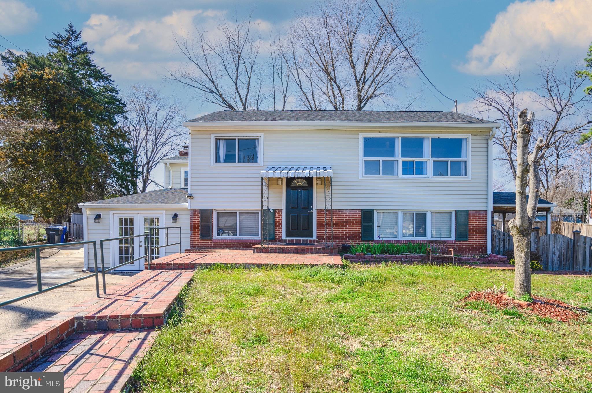 1206 Riggs Ct