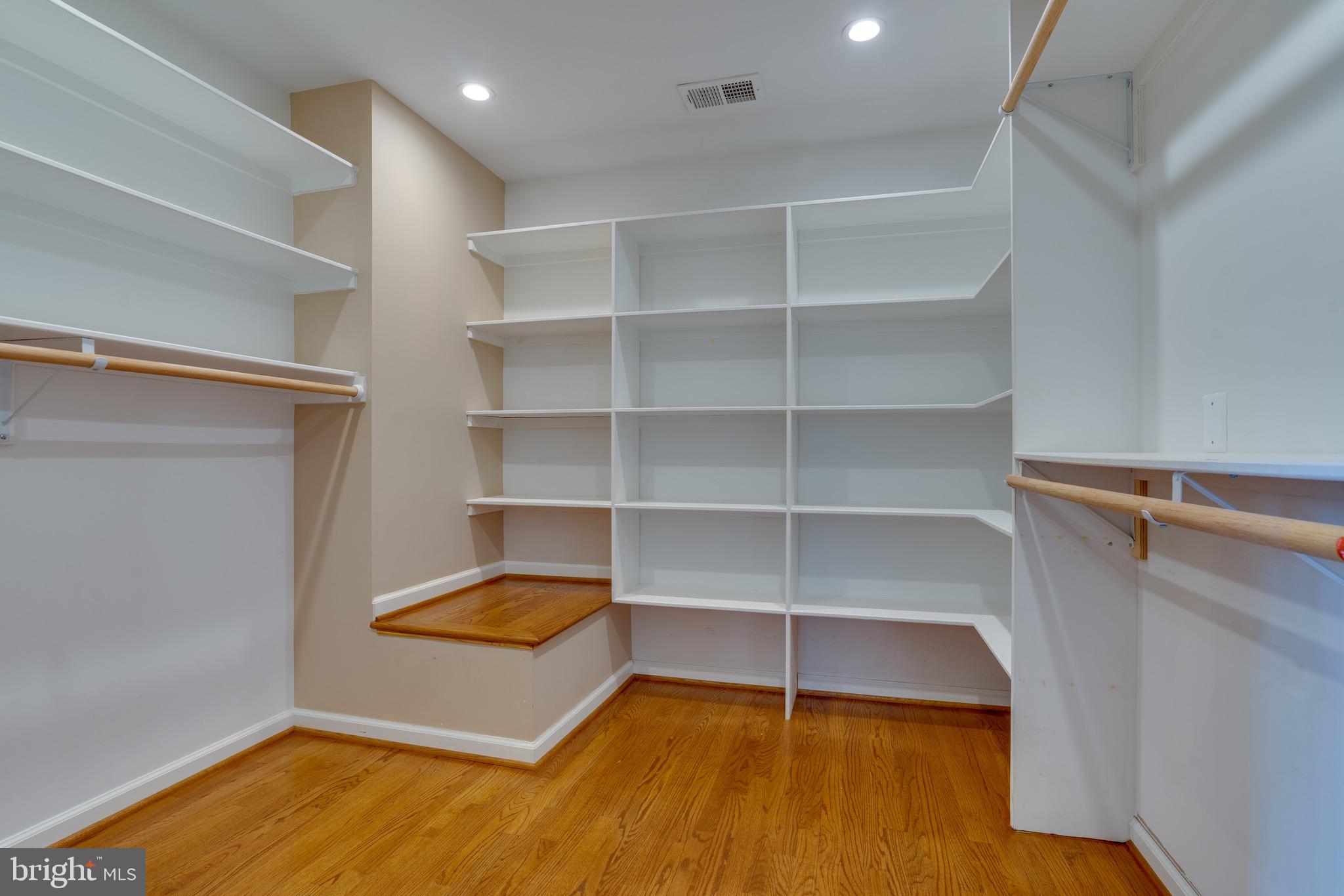 1206 Riggs Ct