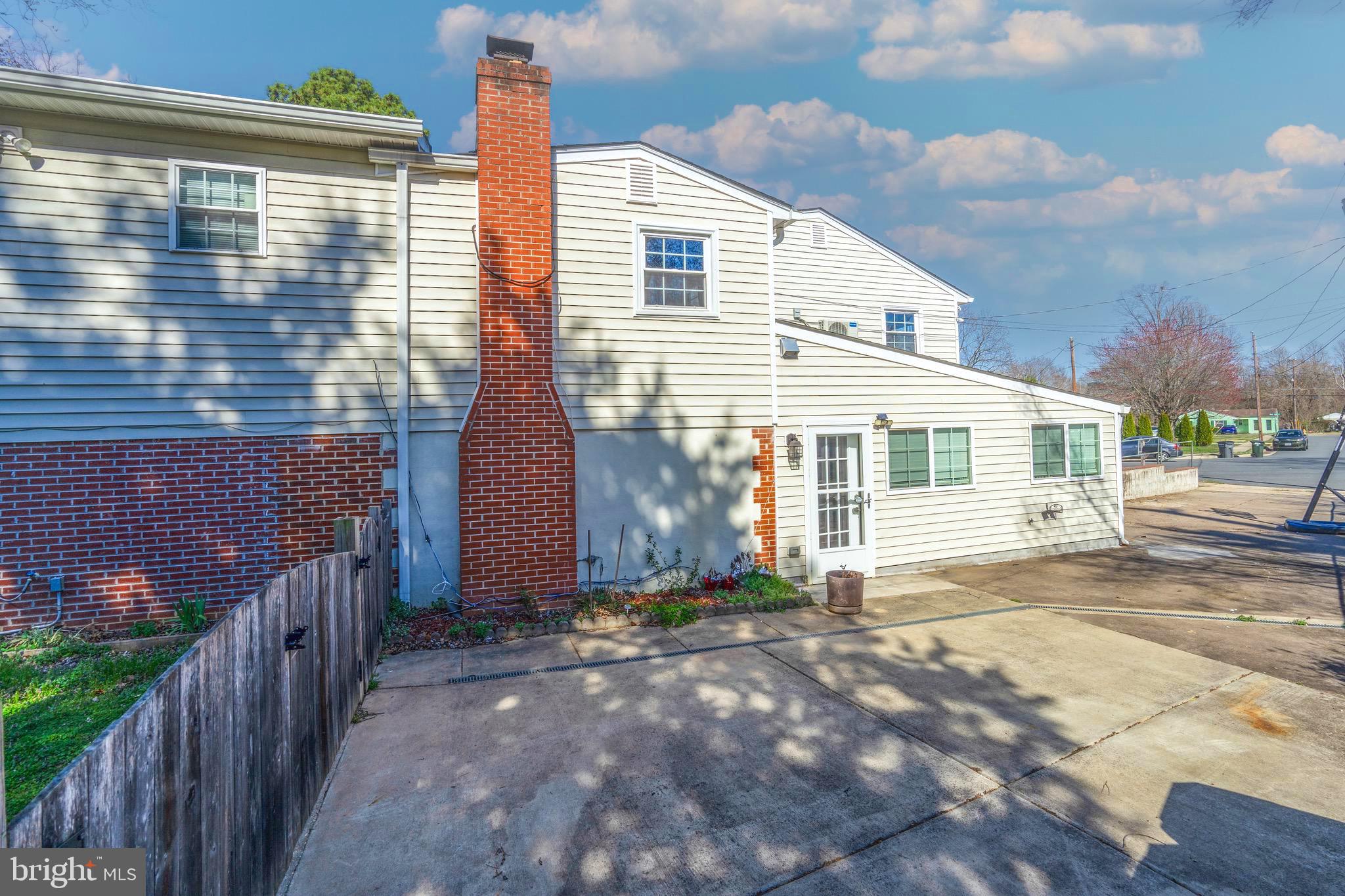 1206 Riggs Ct