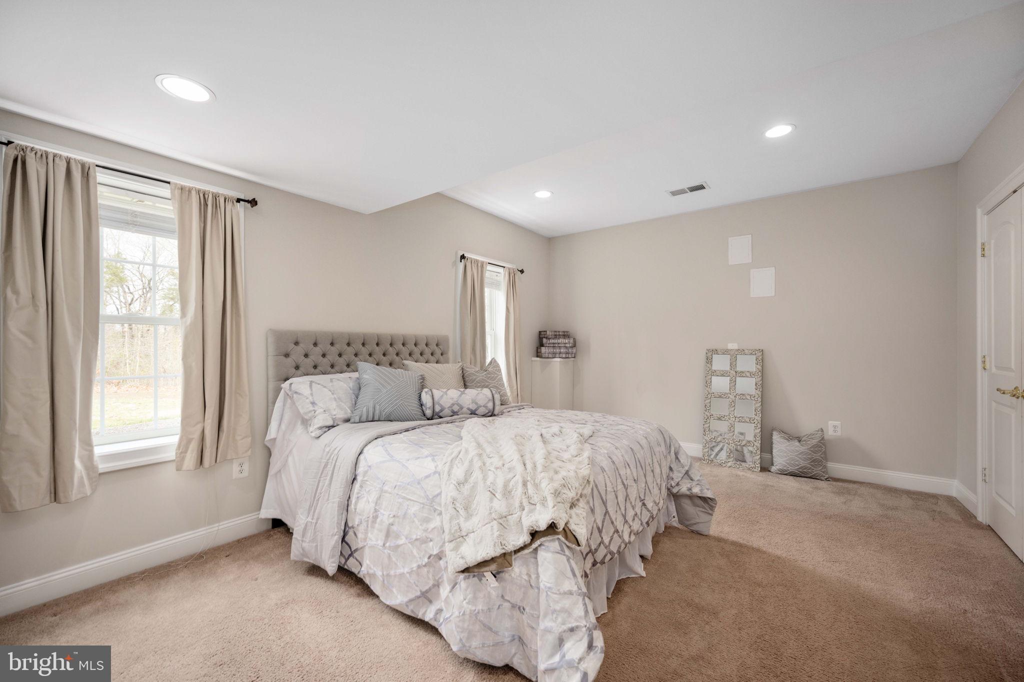 9200 MacKenzie Meadow Ct