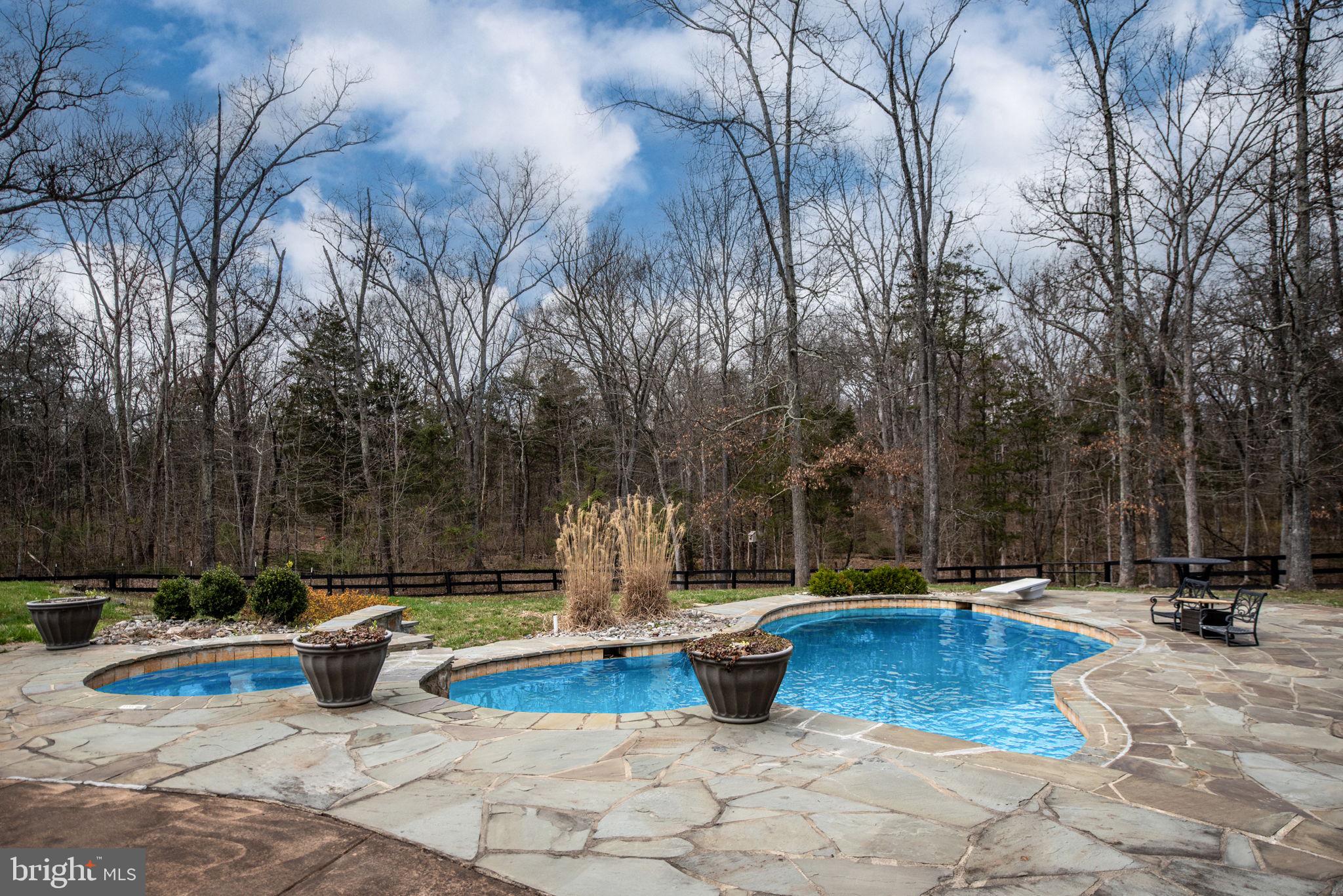 9200 MacKenzie Meadow Ct