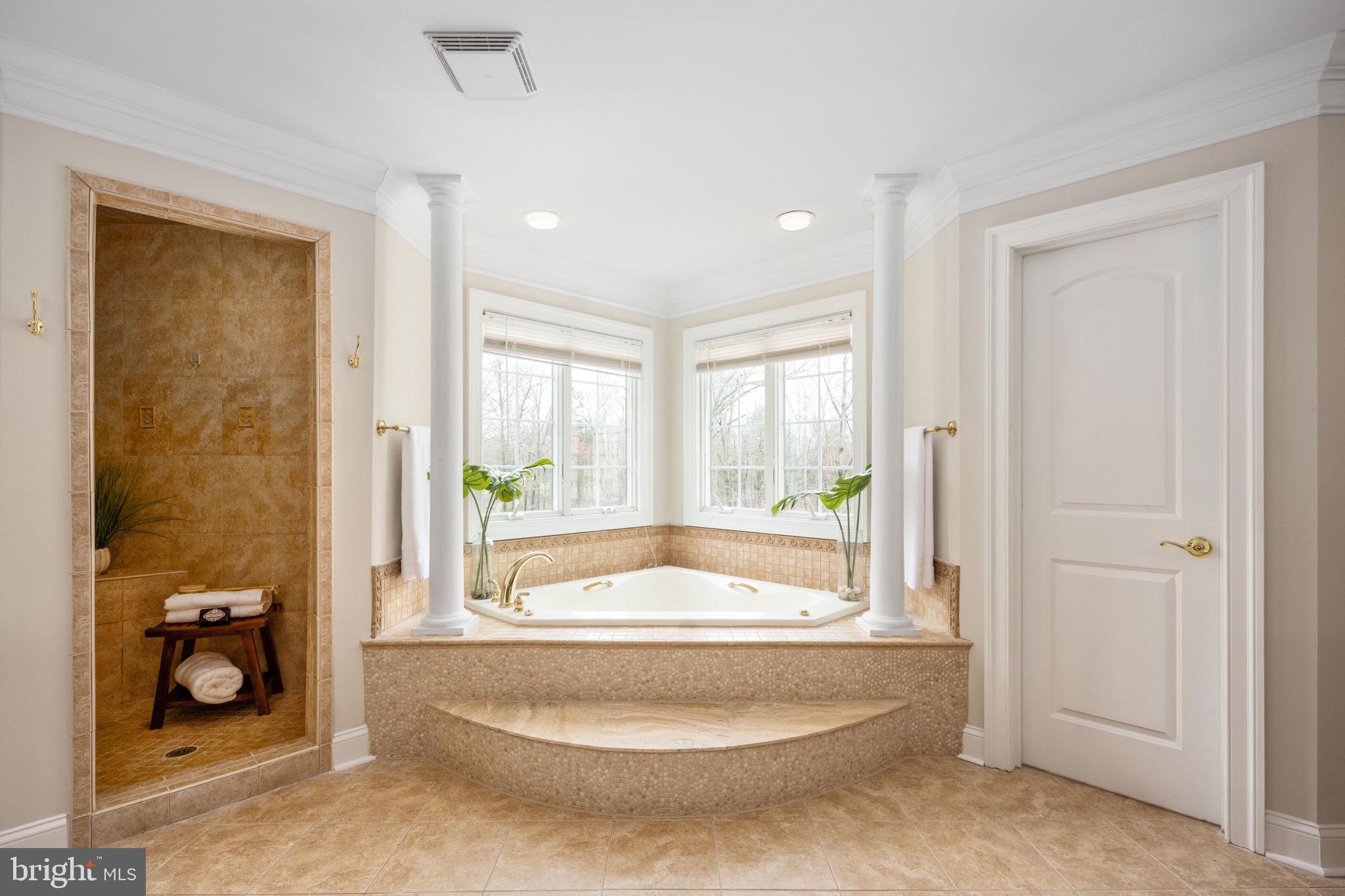 9200 MacKenzie Meadow Ct