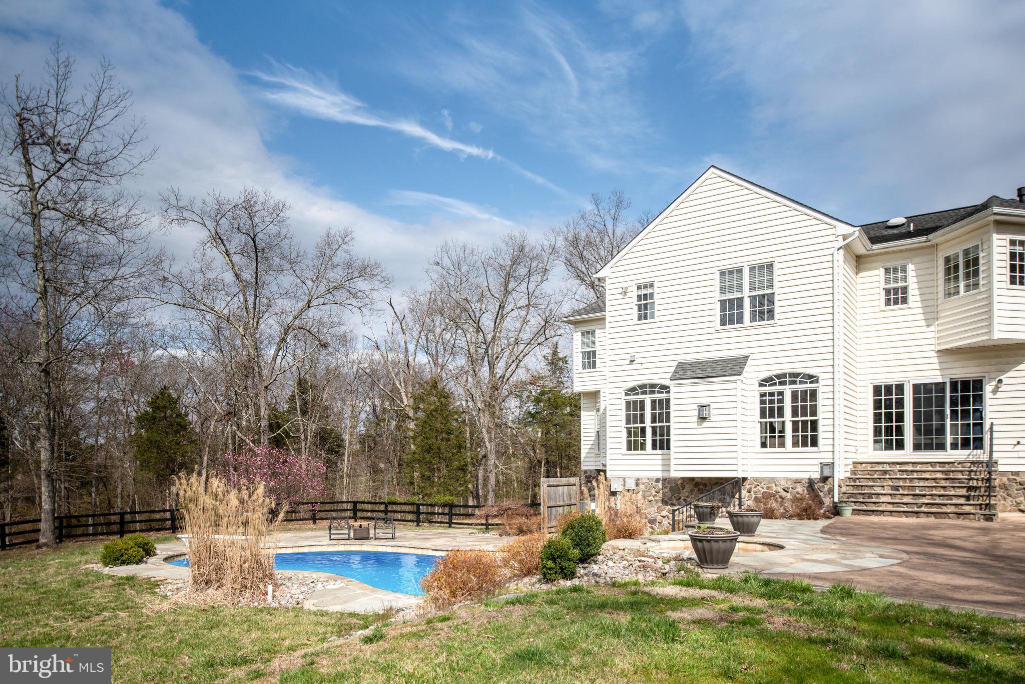 9200 MacKenzie Meadow Ct