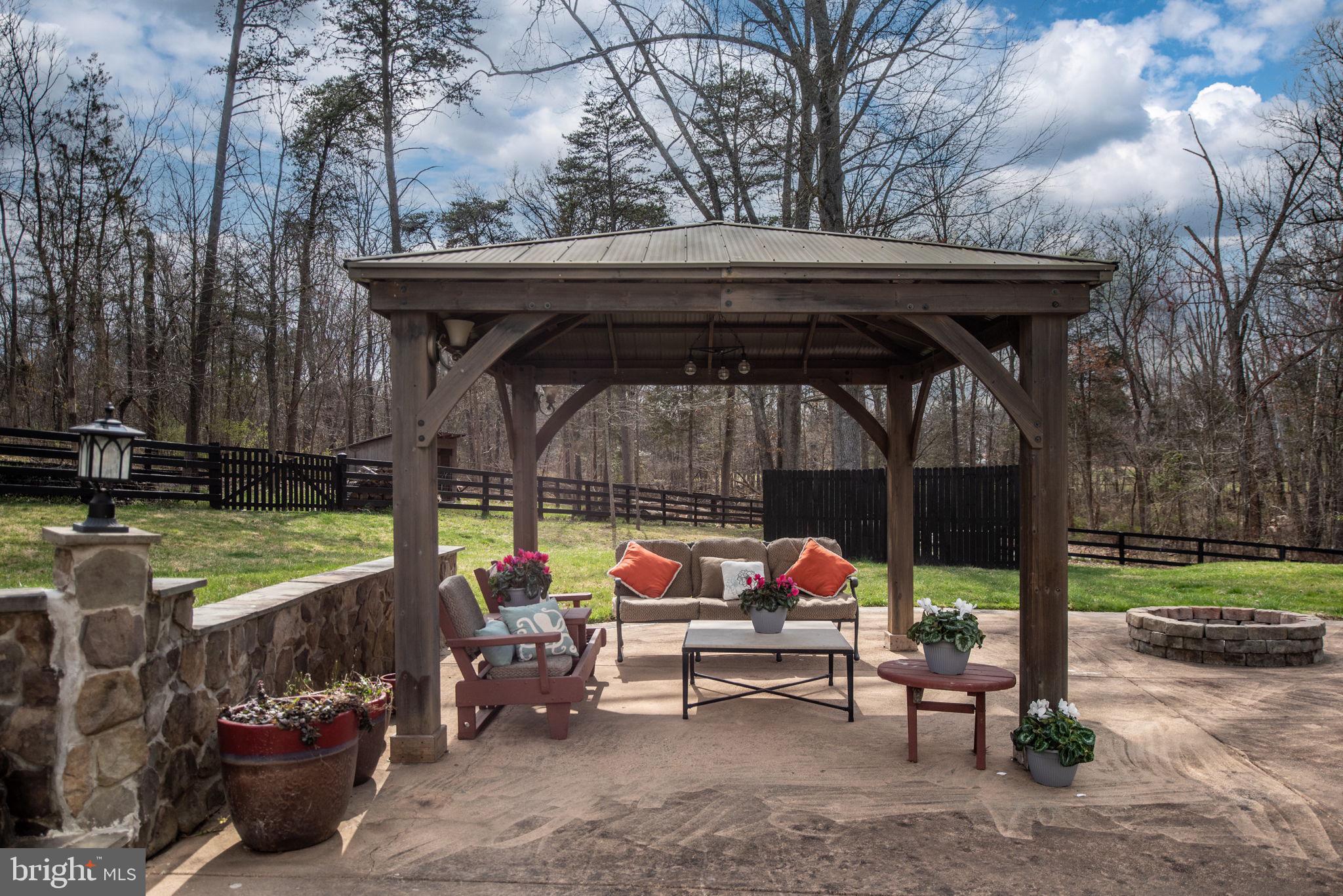 9200 MacKenzie Meadow Ct