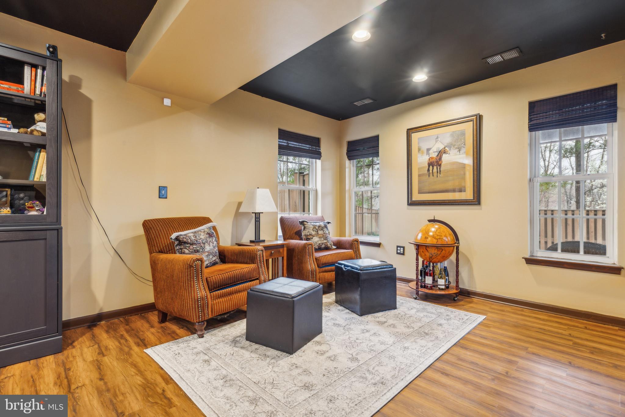 9808 Cheshire Ridge Cir