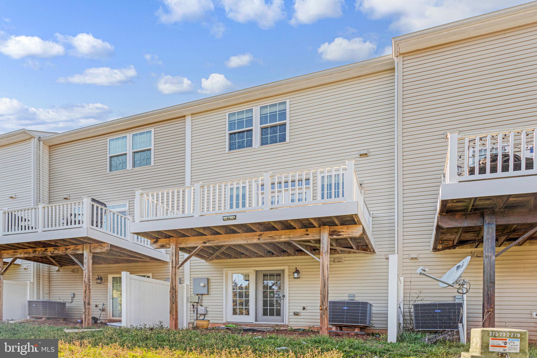 8261 Heritage Crossing Ct