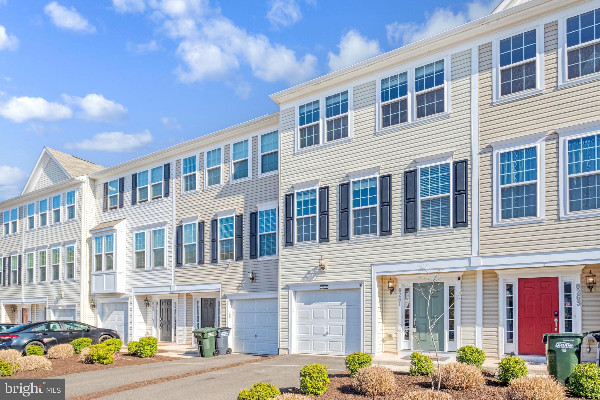 8261 Heritage Crossing Ct