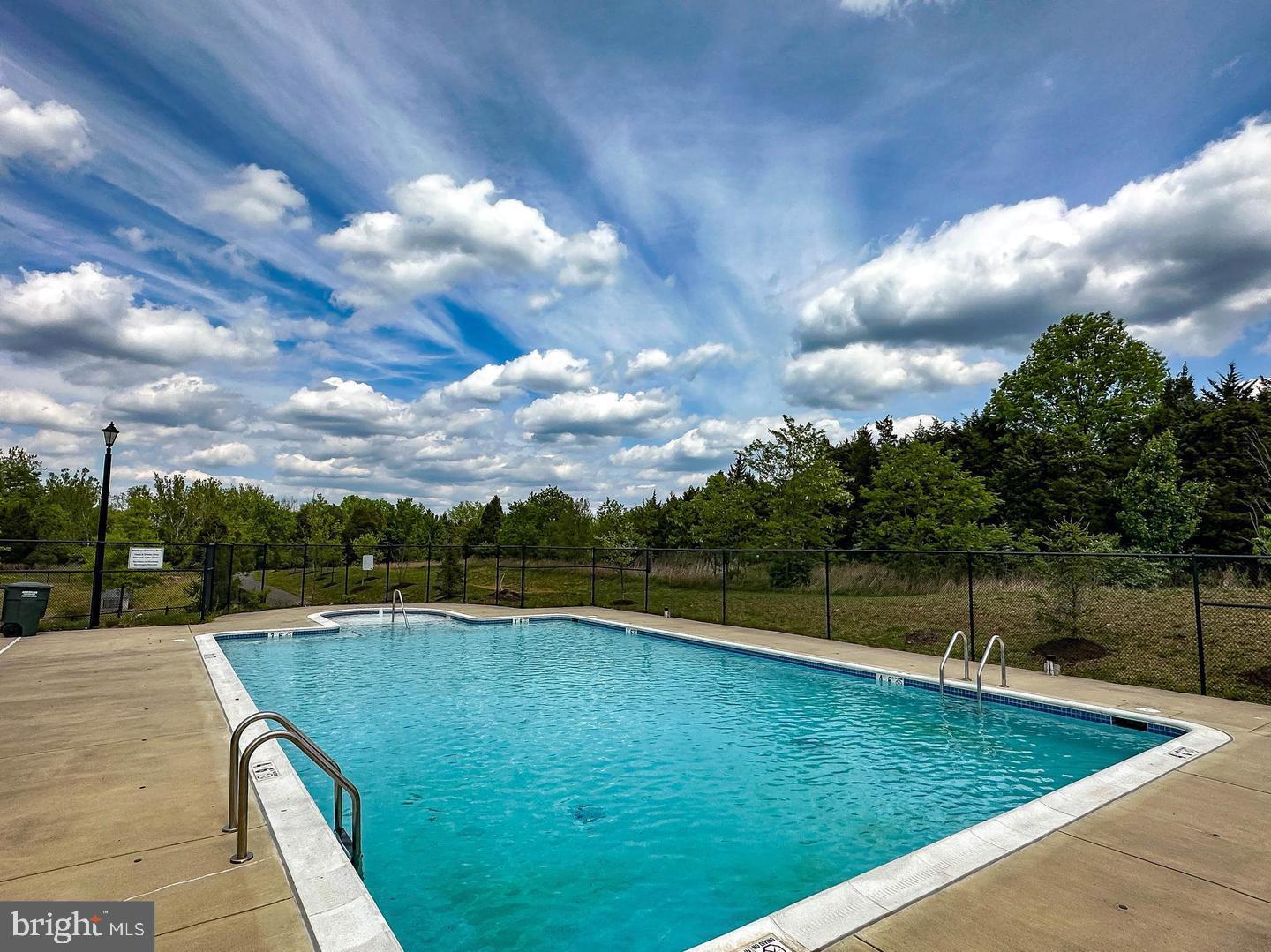 8261 Heritage Crossing Ct