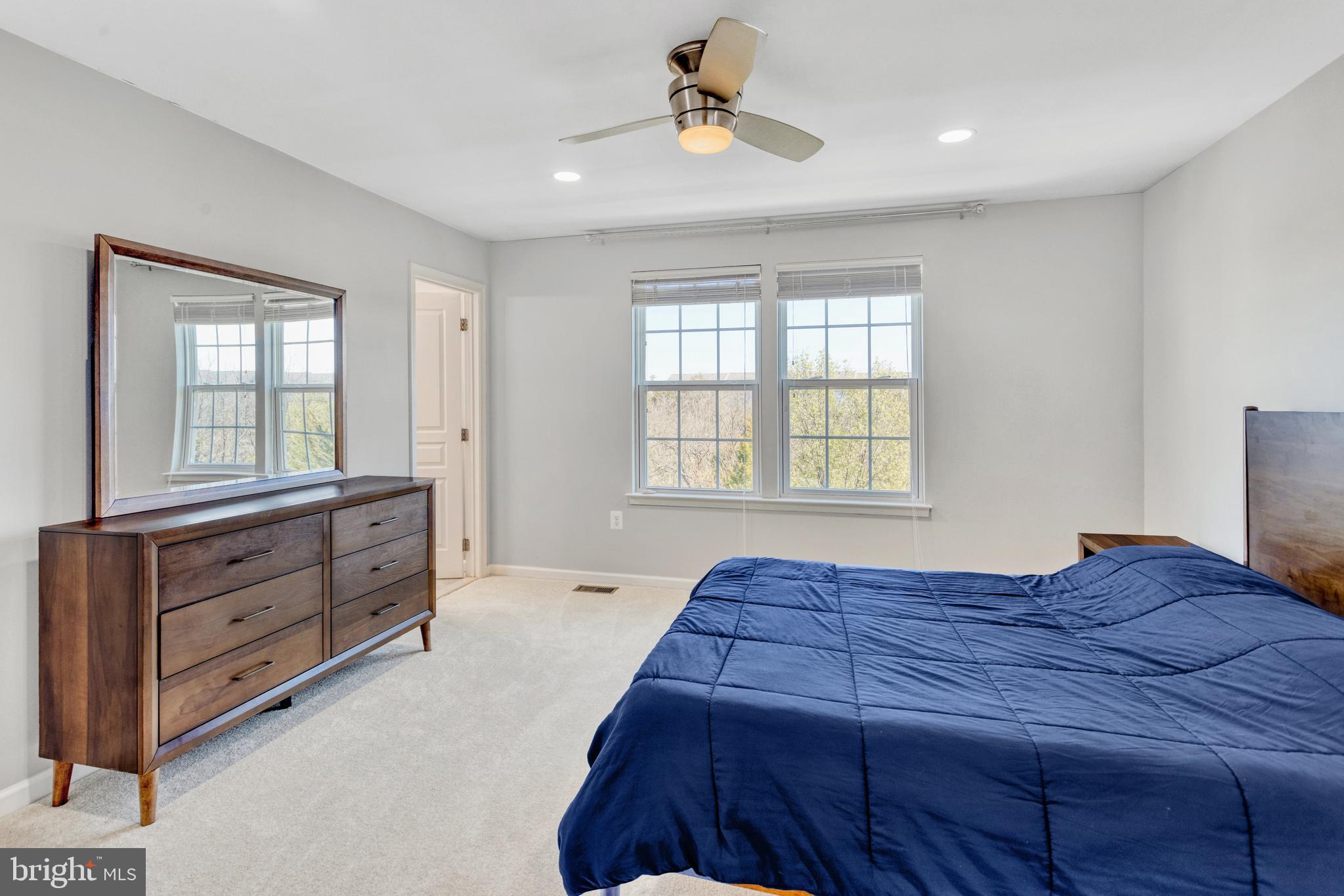 8261 Heritage Crossing Ct