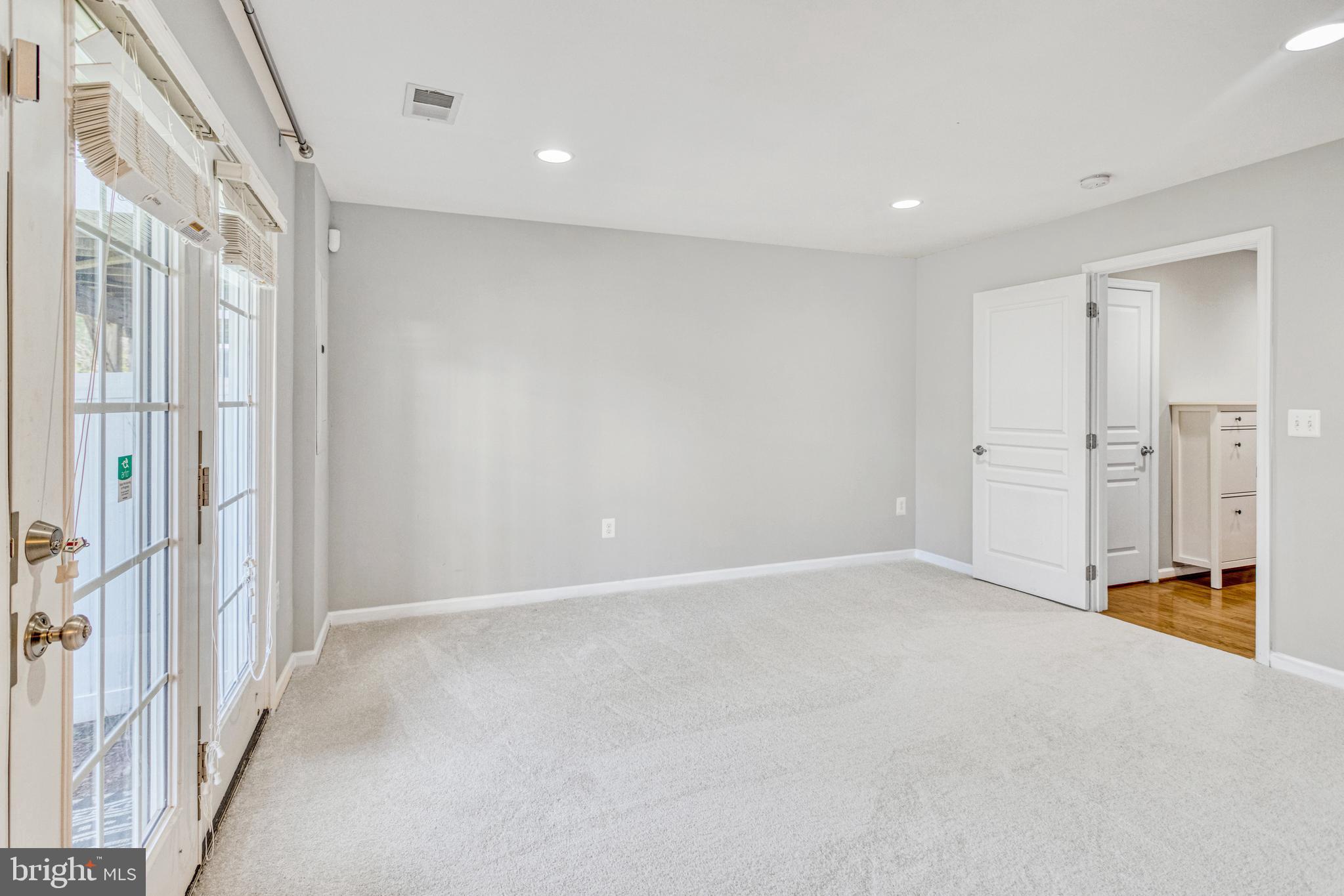 8261 Heritage Crossing Ct