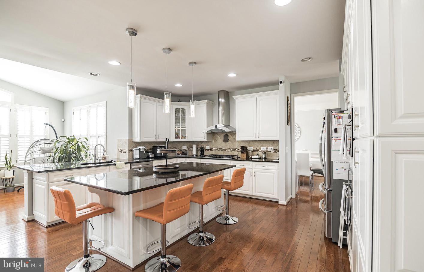 6012 Fox Haven Ct