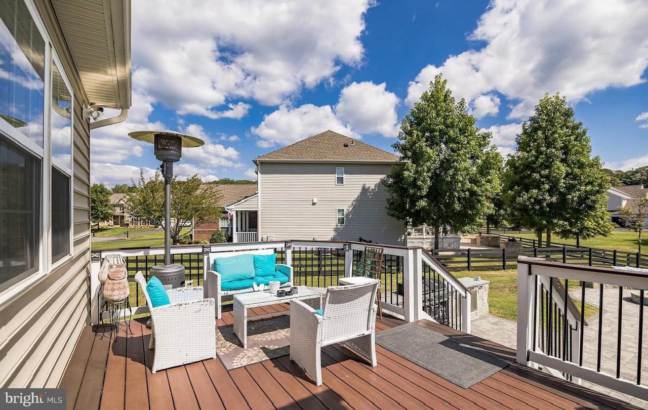 6012 Fox Haven Ct