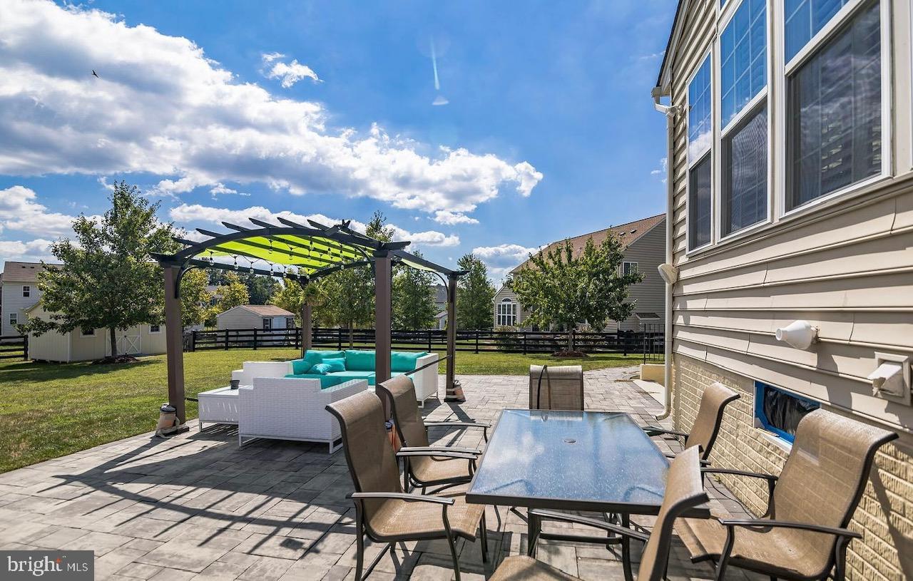 6012 Fox Haven Ct