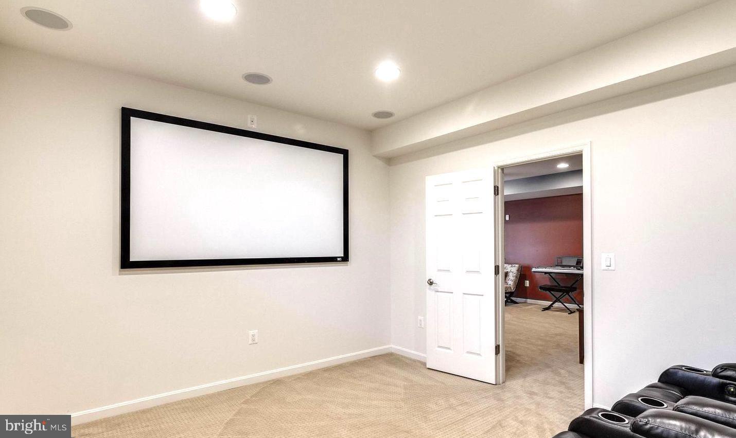 6012 Fox Haven Ct