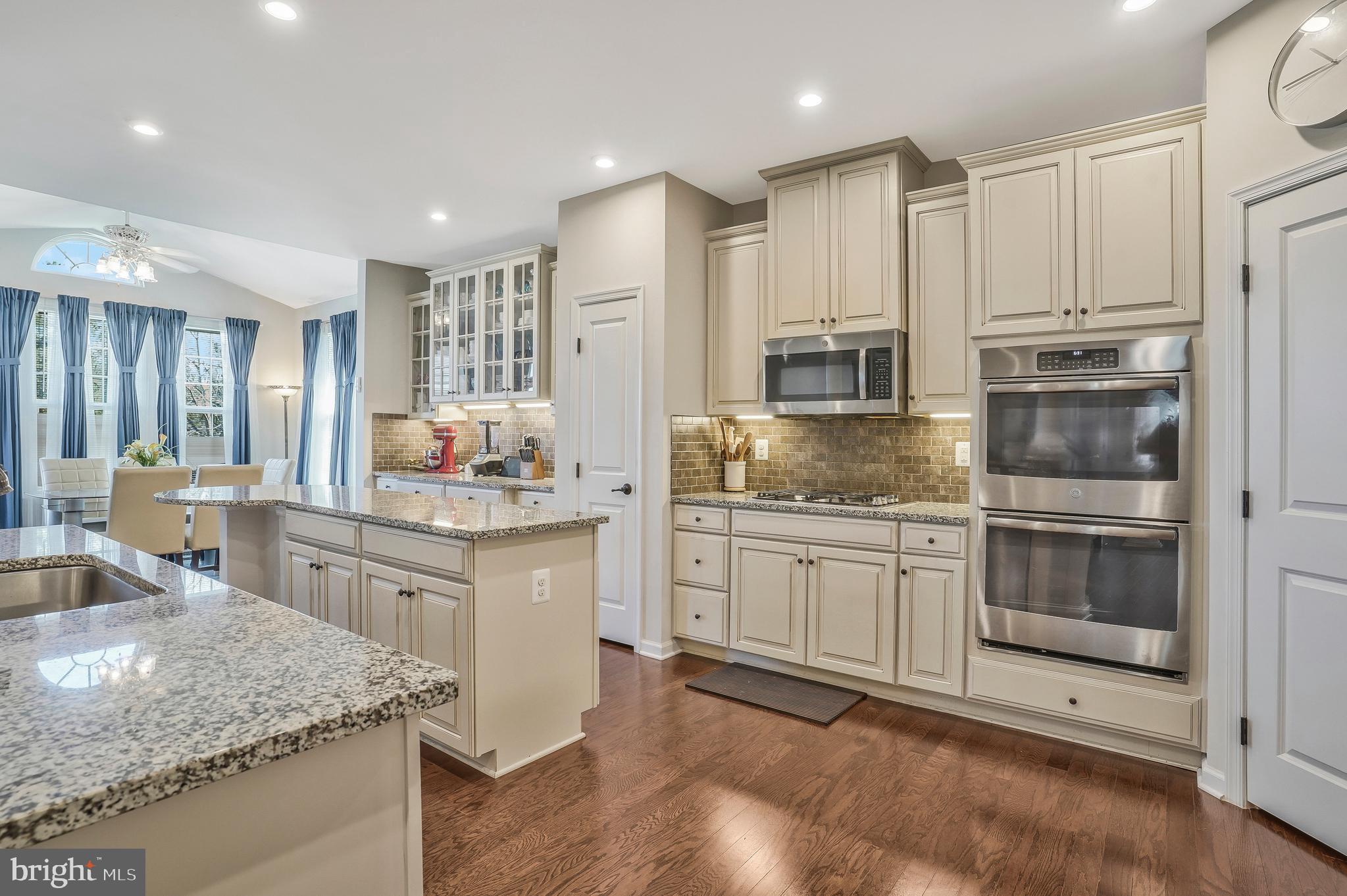 12869 Hoadly Manor Dr
