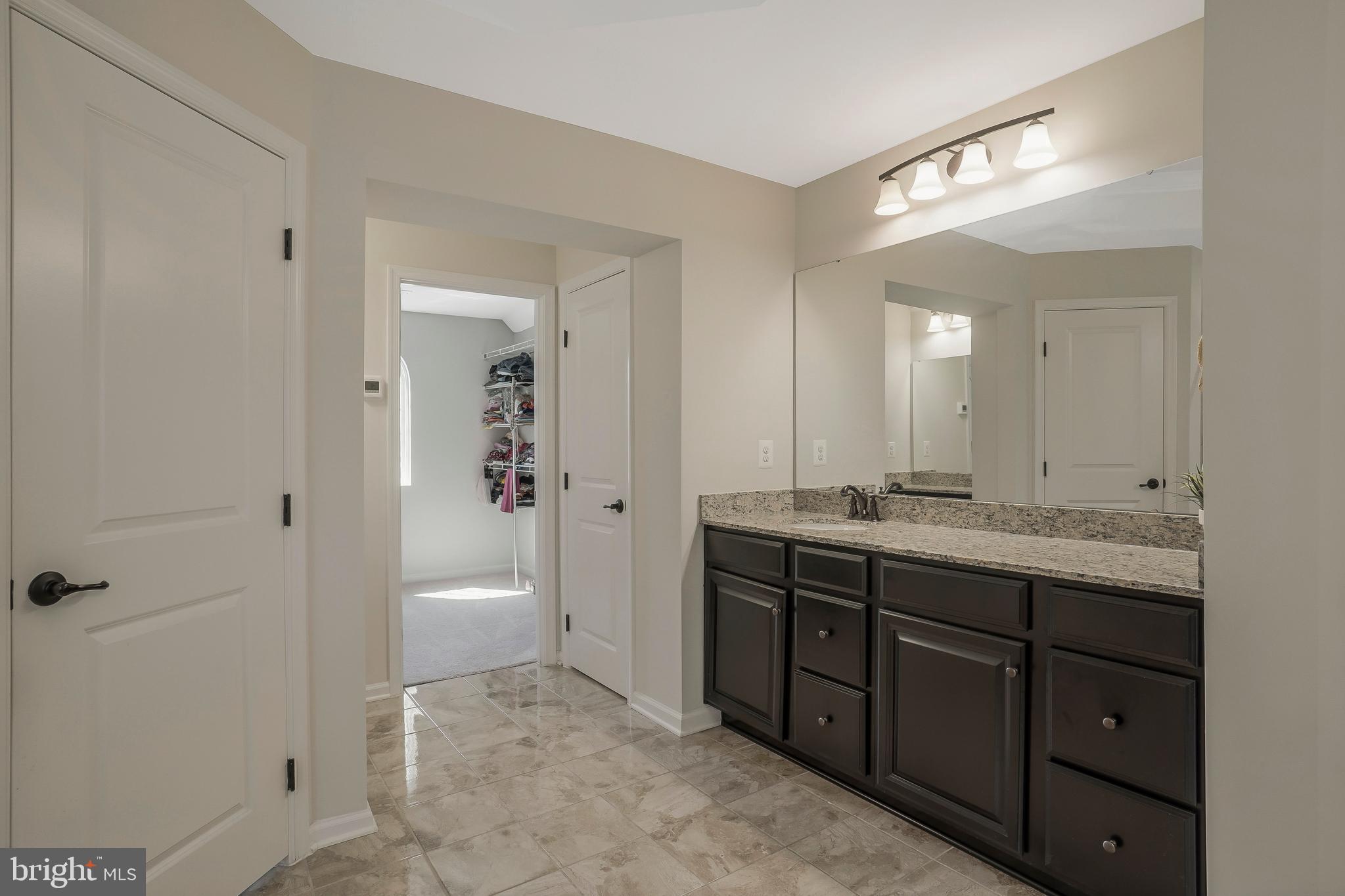 12869 Hoadly Manor Dr