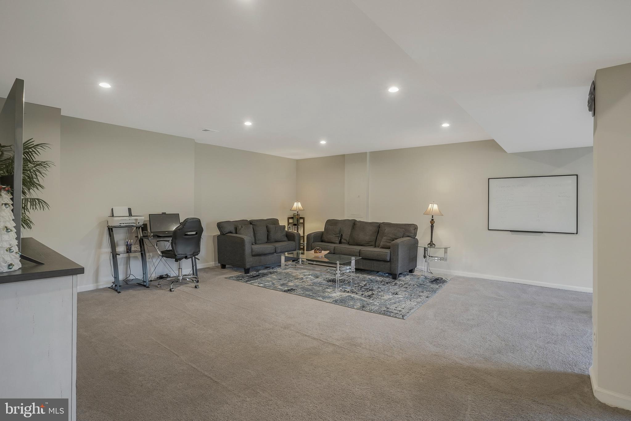 12869 Hoadly Manor Dr